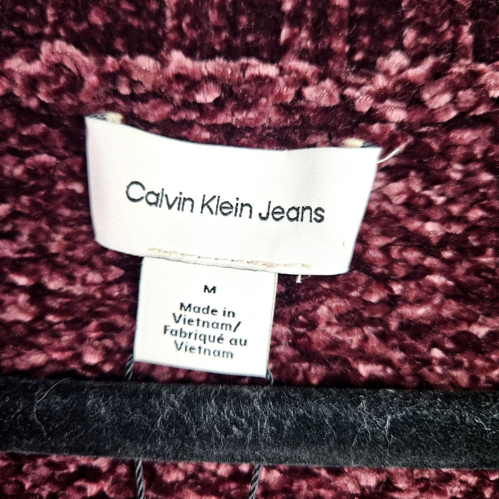 Calvin Klein Calvin Klein Sweater Women Size M Burgundy V Neck Chenille Cozy Size M / US 6-8 / IT 42-44 - 3 Thumbnail
