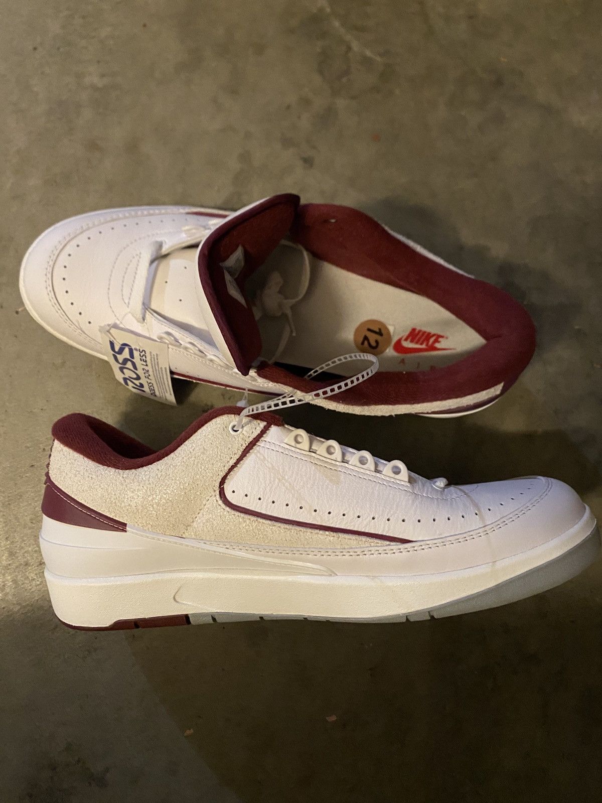 Jordan Brand Jordan 12 Low Cherrywood Size US 12 / EU 45 - 6 Thumbnail