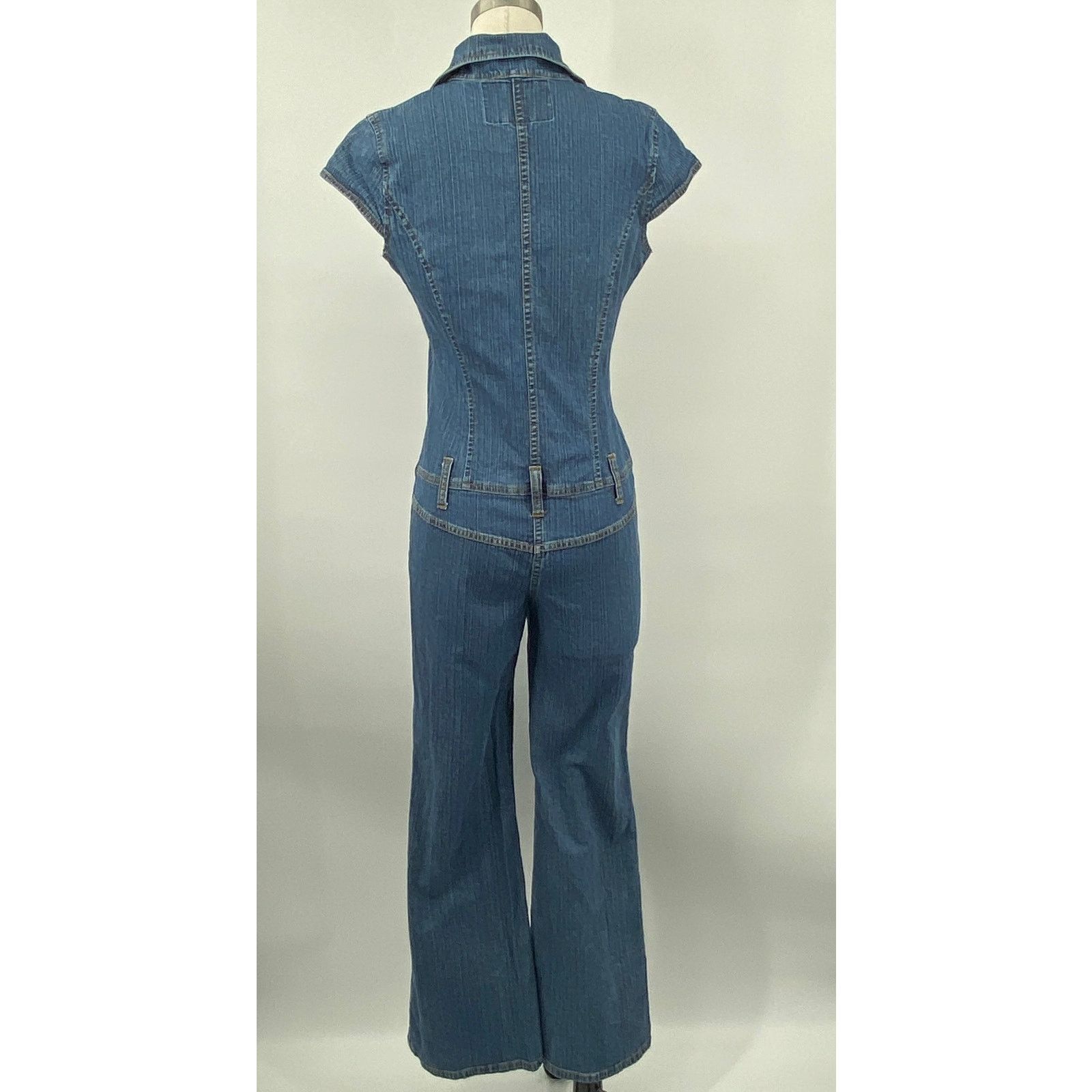 Vintage Vintage Y2k Flared Denim Jumpsuit Snap Front Collared Blue Size 30" / US 8 / IT 44 - 7 Thumbnail