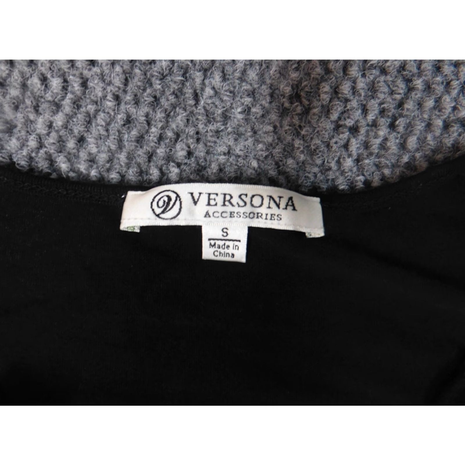 Vintage Versona Blouse Shirt Womens Small Black Crew Neck Long Sleeve Pullover Stretch Casual Regular Button Polyester Rayon Cap Sleeves Vintage: No Size S / US 4 / IT 40 - 5 Thumbnail