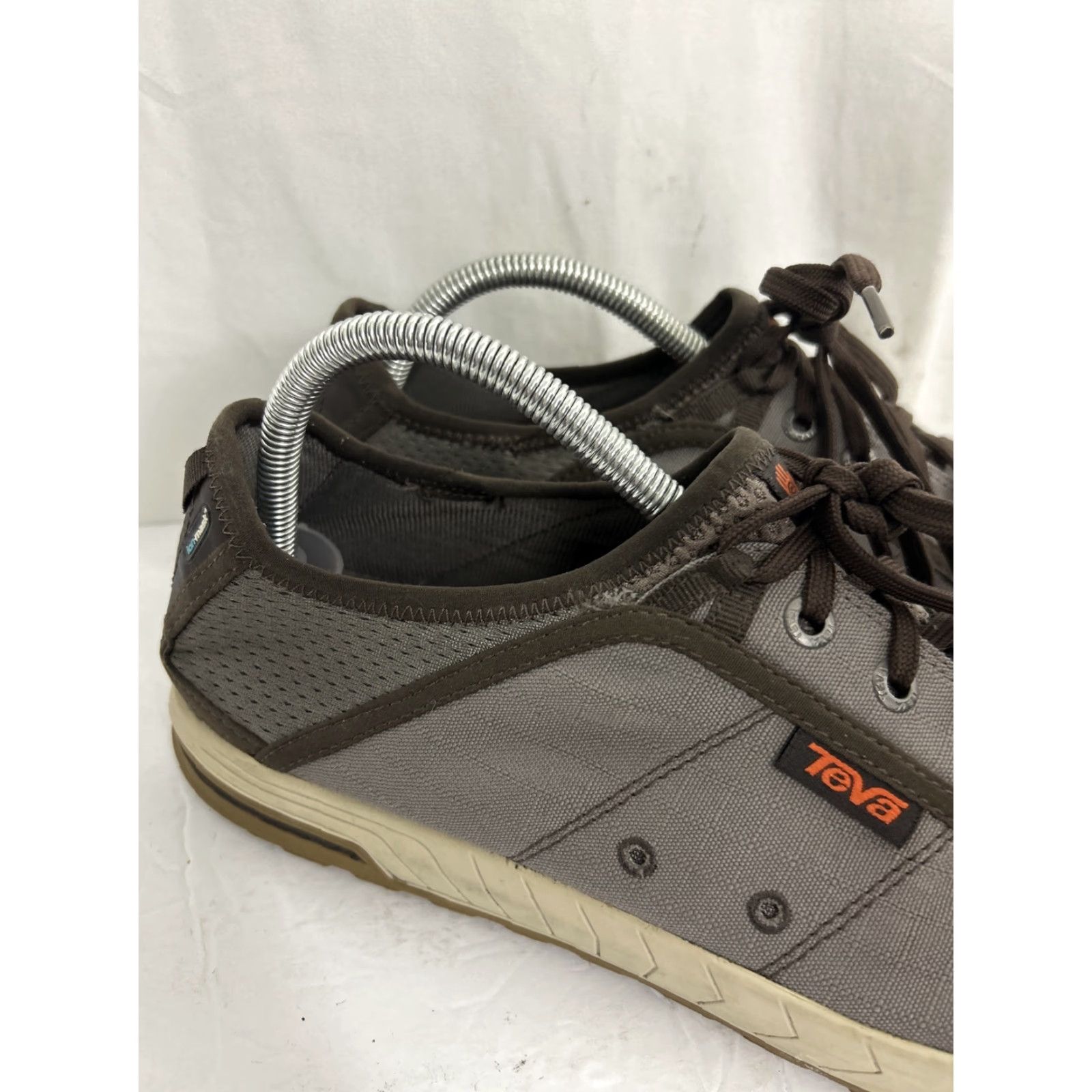 Teva VINTAGE Teva Ion Mask Mens 12 Water Sneaker Brown Rubber Spider Fabric Sneaker Men 12 Brown Spider Theme Teva Ion Mask Shoes Size US 12 / EU 45 - 3 Thumbnail