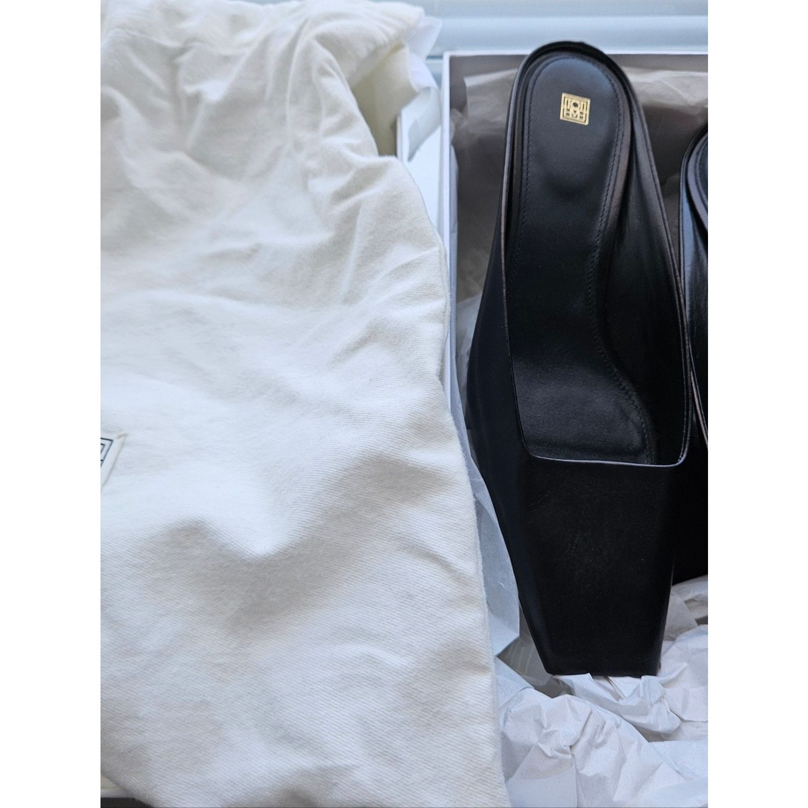 Toteme Toteme Black Leather Mules Size 38 Eith Box and Dustbag! Size US 7 / IT 37 - 6 Thumbnail