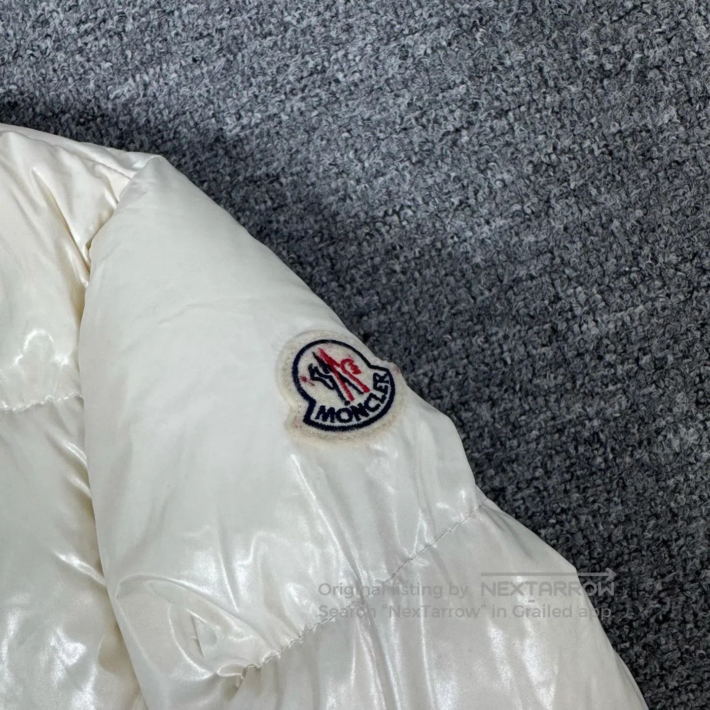 Moncler Moncler Abbadia – Light beige short down jacket with a sta Size US M / EU 48-50 / 2 - 4 Thumbnail