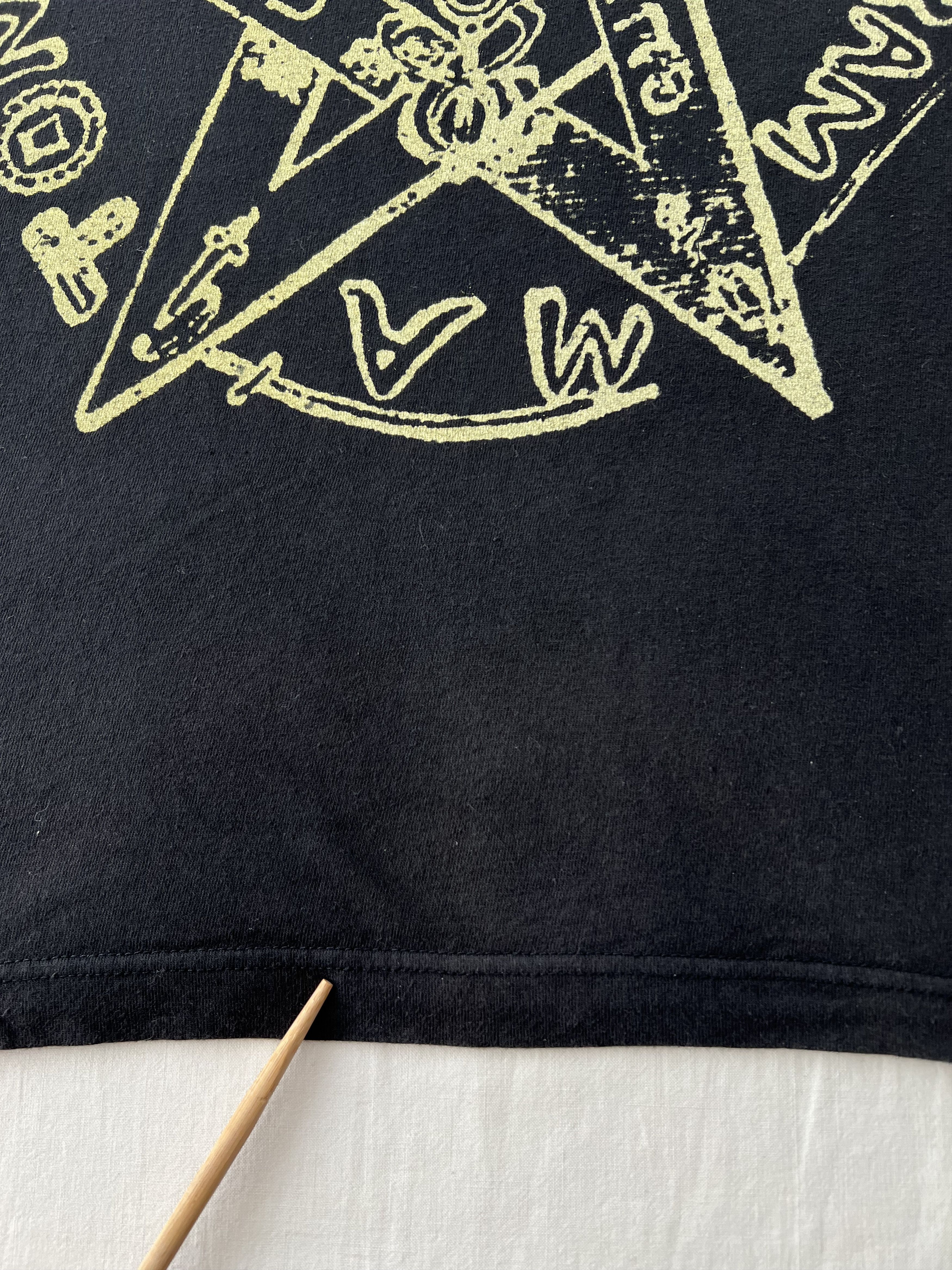 Band Tees Vintage 90s Marilyn Manson Rock Band Black T-shirt Size US L / EU 52-54 / 3 - 16 Thumbnail