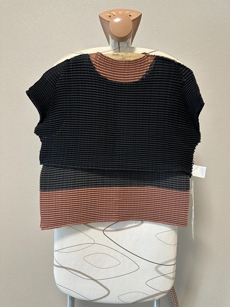 Issey Miyake Issey Miyake 2024 Bubble Top - dmc Size US M / EU 48-50 / 2 - 1 Thumbnail