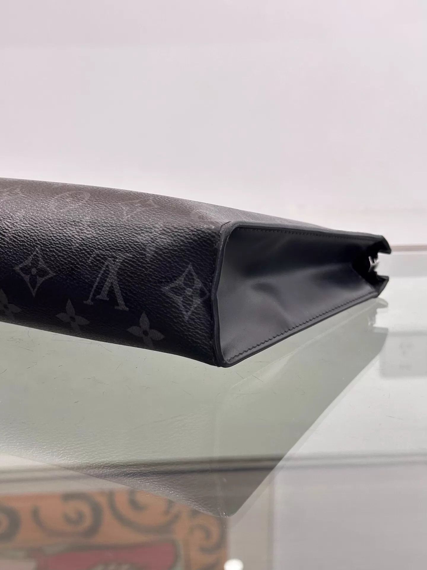 Louis Vuitton LV Pochette Voyage Black Monogram 27cm Chip 99 New Auth Size ONE SIZE - 7 Thumbnail