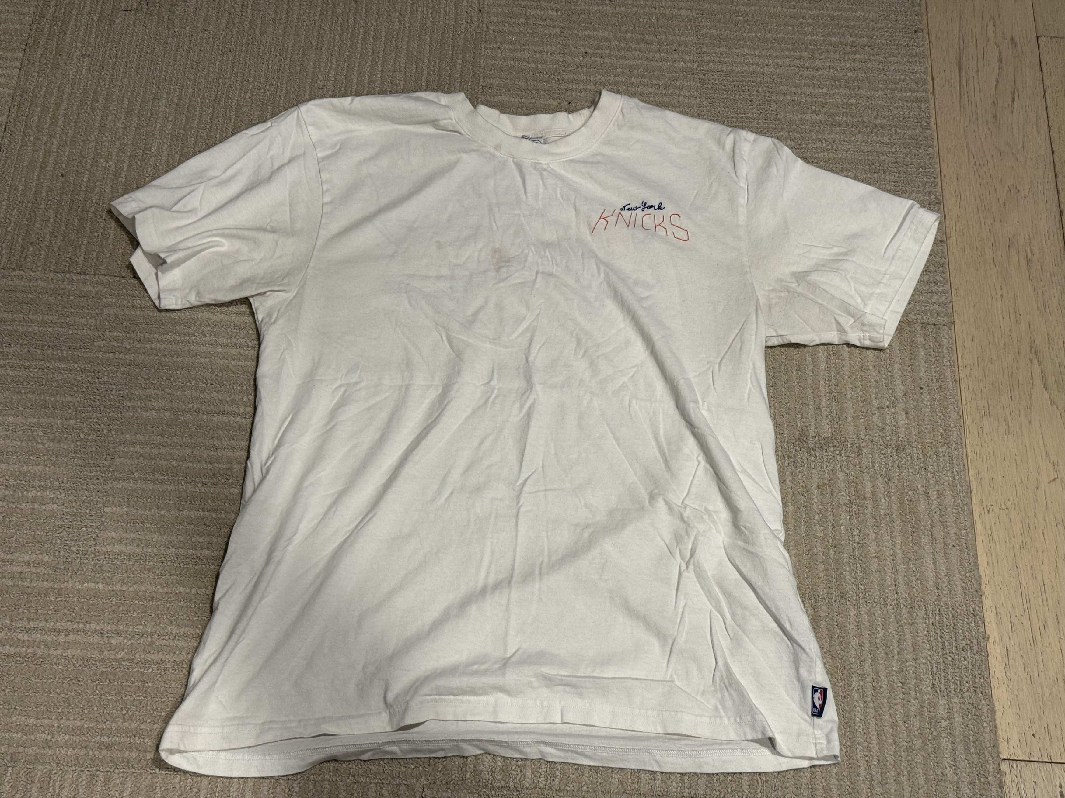 Maison Labiche Maison Labiche x NBA Knicks embroidered t shirt Size US XL / EU 56 / 4 - 2 Thumbnail
