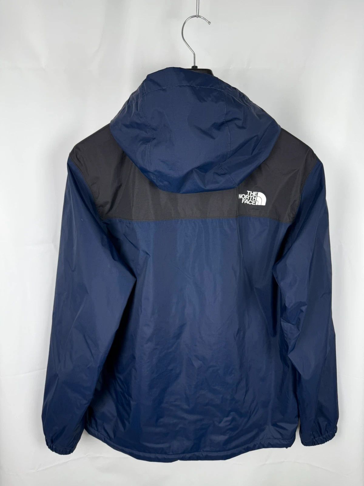 The North Face The North Face Dryvent Hooded Jacket Lightweight Men size M Size US M / EU 48-50 / 2 - 2 Thumbnail