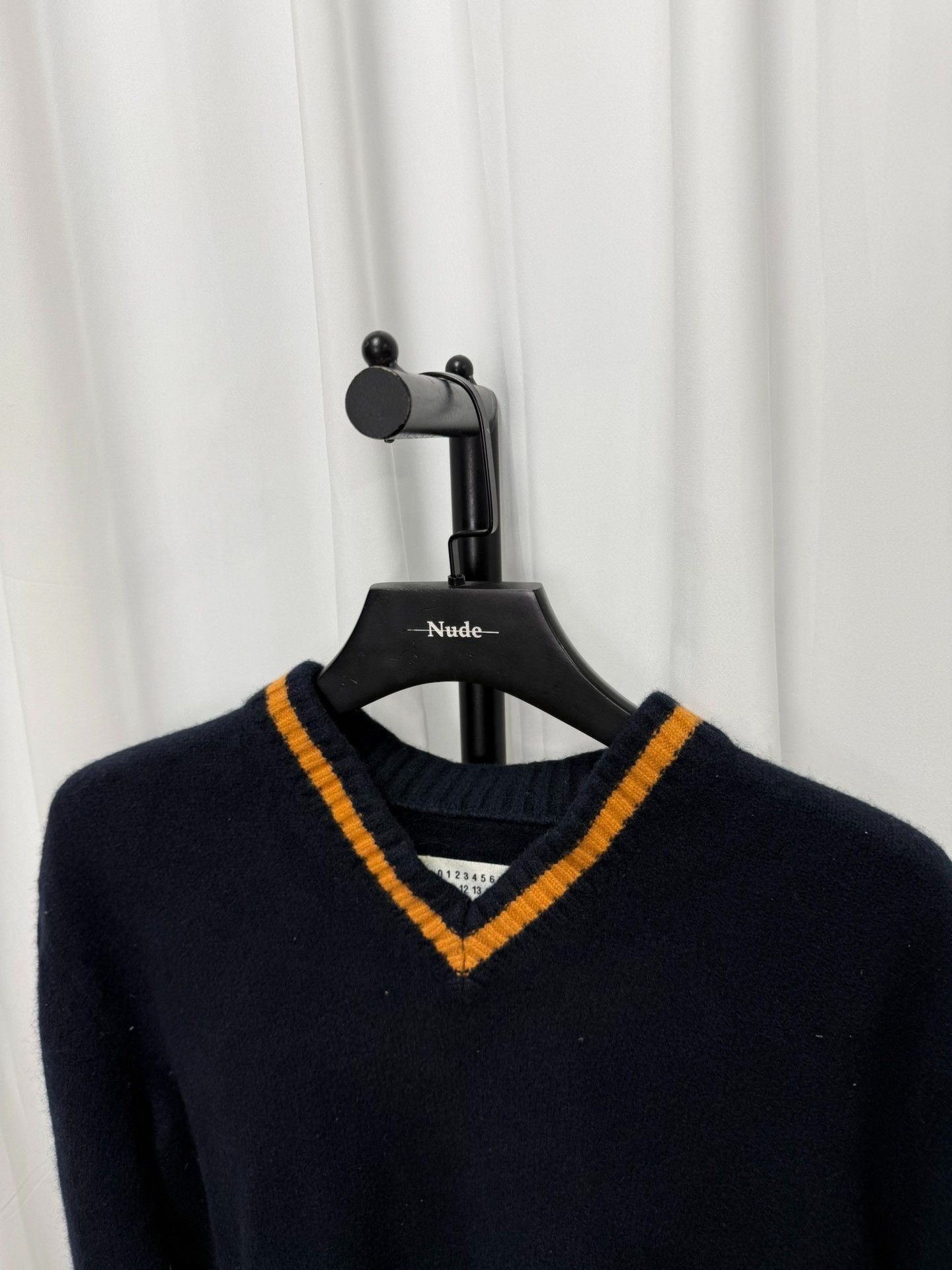 Maison Margiela Maison Margiela Wool V-Neck Sweater Size US XXS / EU 40 - 3 Thumbnail