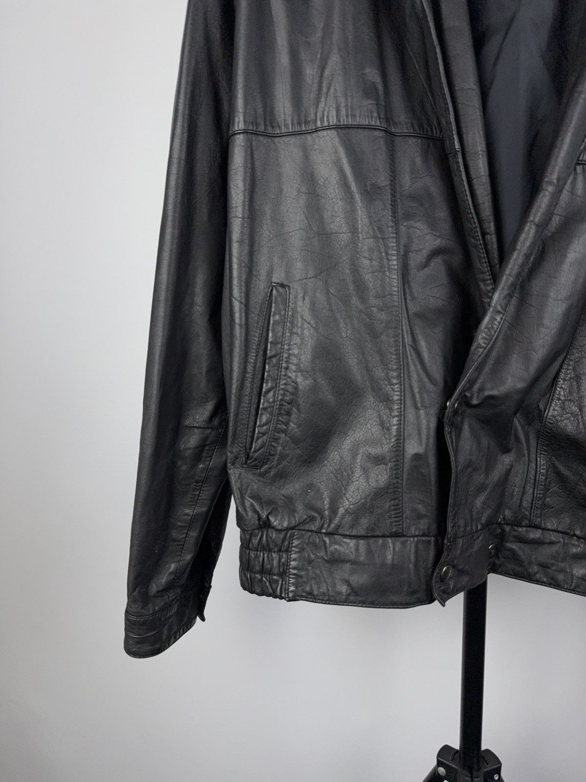 Vintage Vintage Leather Jacket Genuine Leahter bomber Moto Oldmoney Size US L / EU 52-54 / 3 - 3 Thumbnail