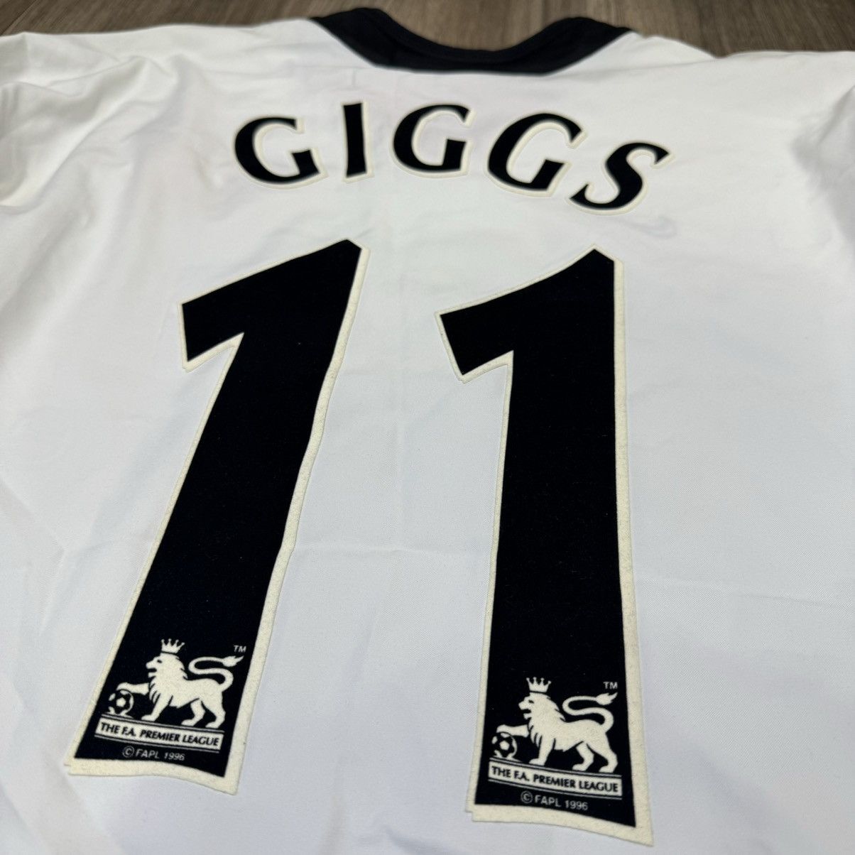 Nike Manchester united 02/03 longsleeves away shirt #11 Giggs Size US M / EU 48-50 / 2 - 6 Thumbnail