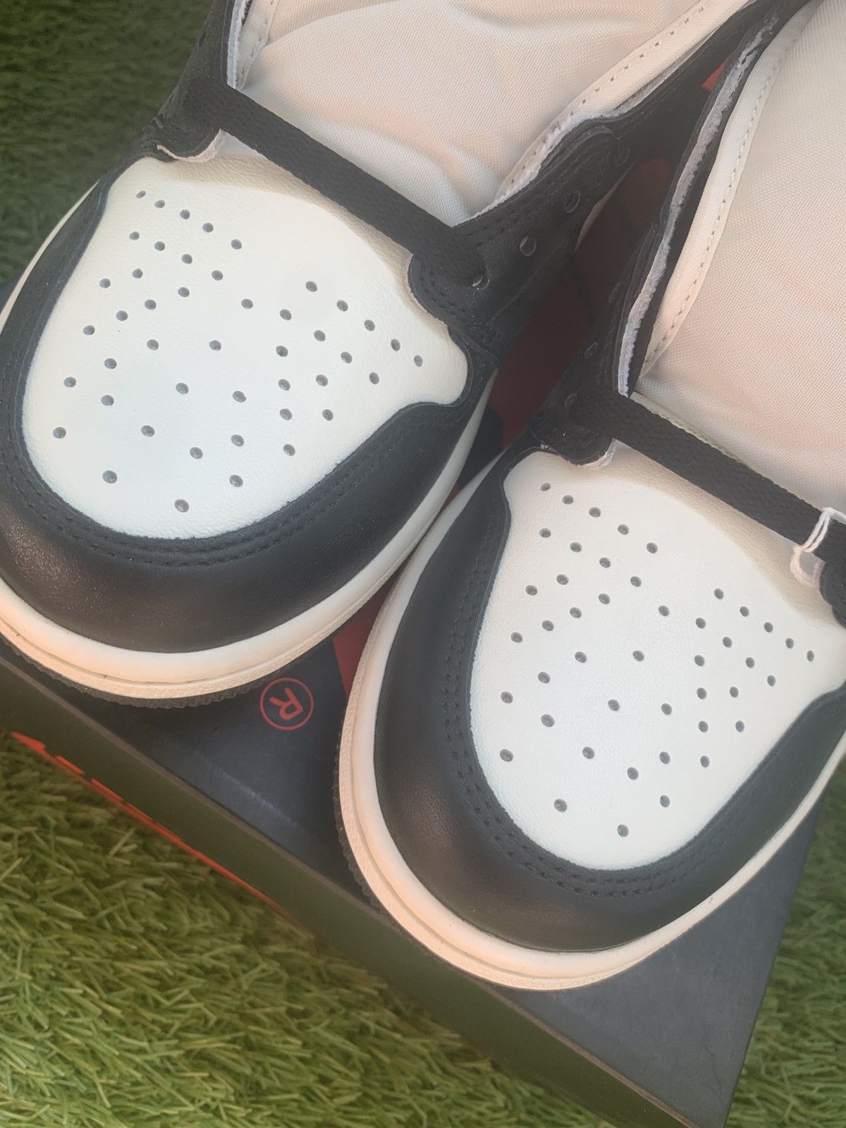 Jordan Brand Air Jordan 1 Mocha Size US 10 / EU 43 - 9 Thumbnail