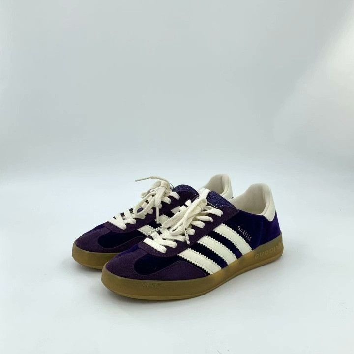 Gucci Gucci x Adidas Suede Lace-Up Flat Sneakers Size US 5 / IT 35 - 1 Thumbnail