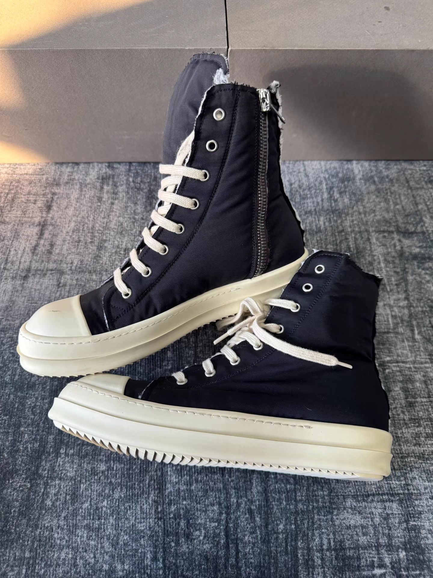 Rick Owens Rick Owens DRKSHDW High Top "Big Converse" Size US 8 / EU 41 - 2 Thumbnail