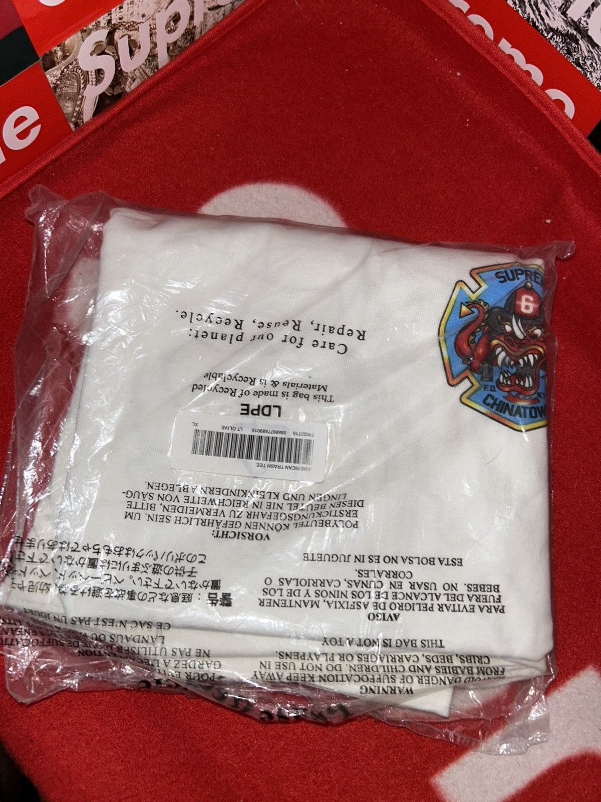 Supreme Supreme FDNY Engine 9 Tee FW22 size Large NEW WITH TAGS Size US L / EU 52-54 / 3 - 7 Thumbnail