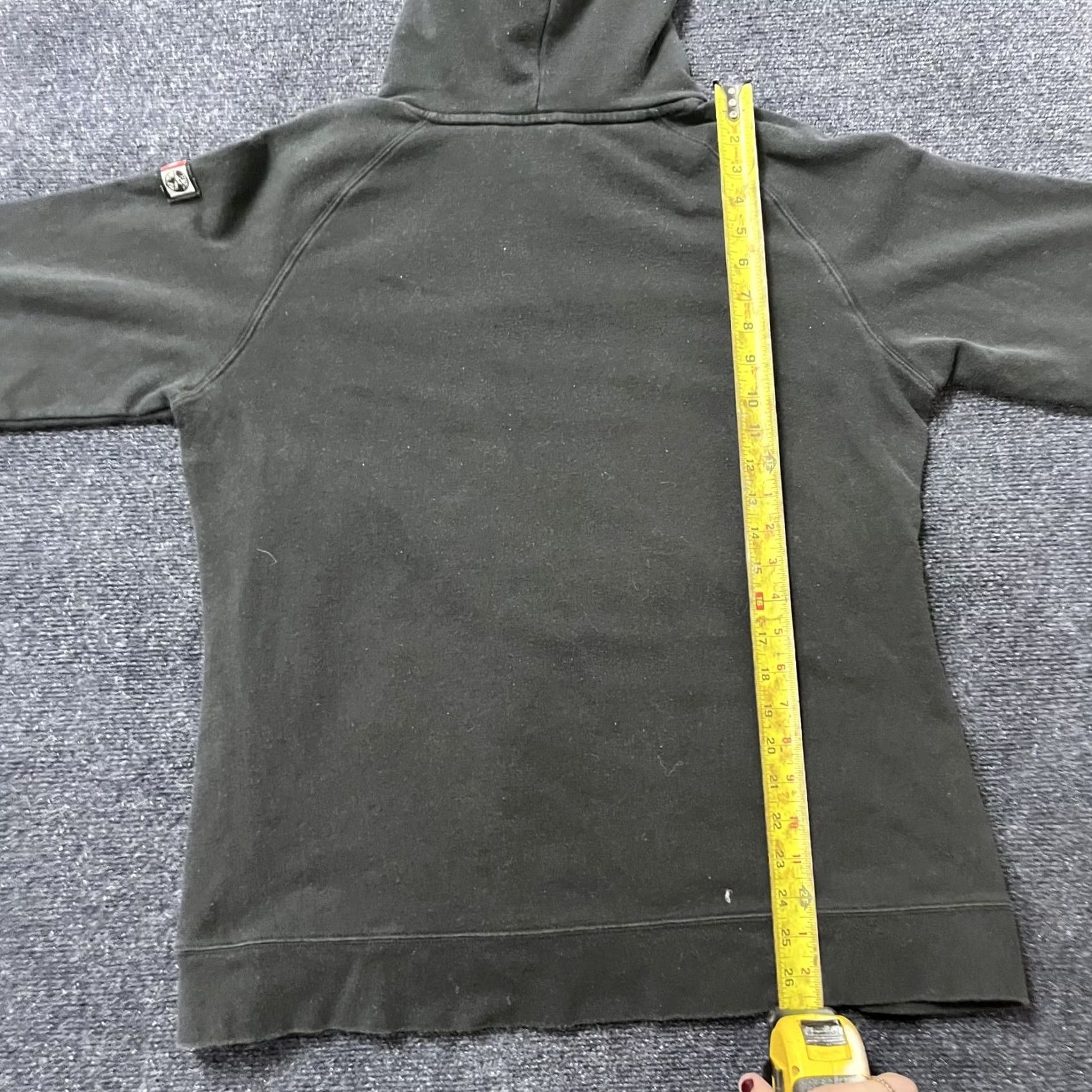 The North Face VINTAGE The North Face Hoodie Womens XL Black Nations Flag Design Pullover Graphic Logo Size XL / US 12-14 / IT 48-50 - 4 Thumbnail