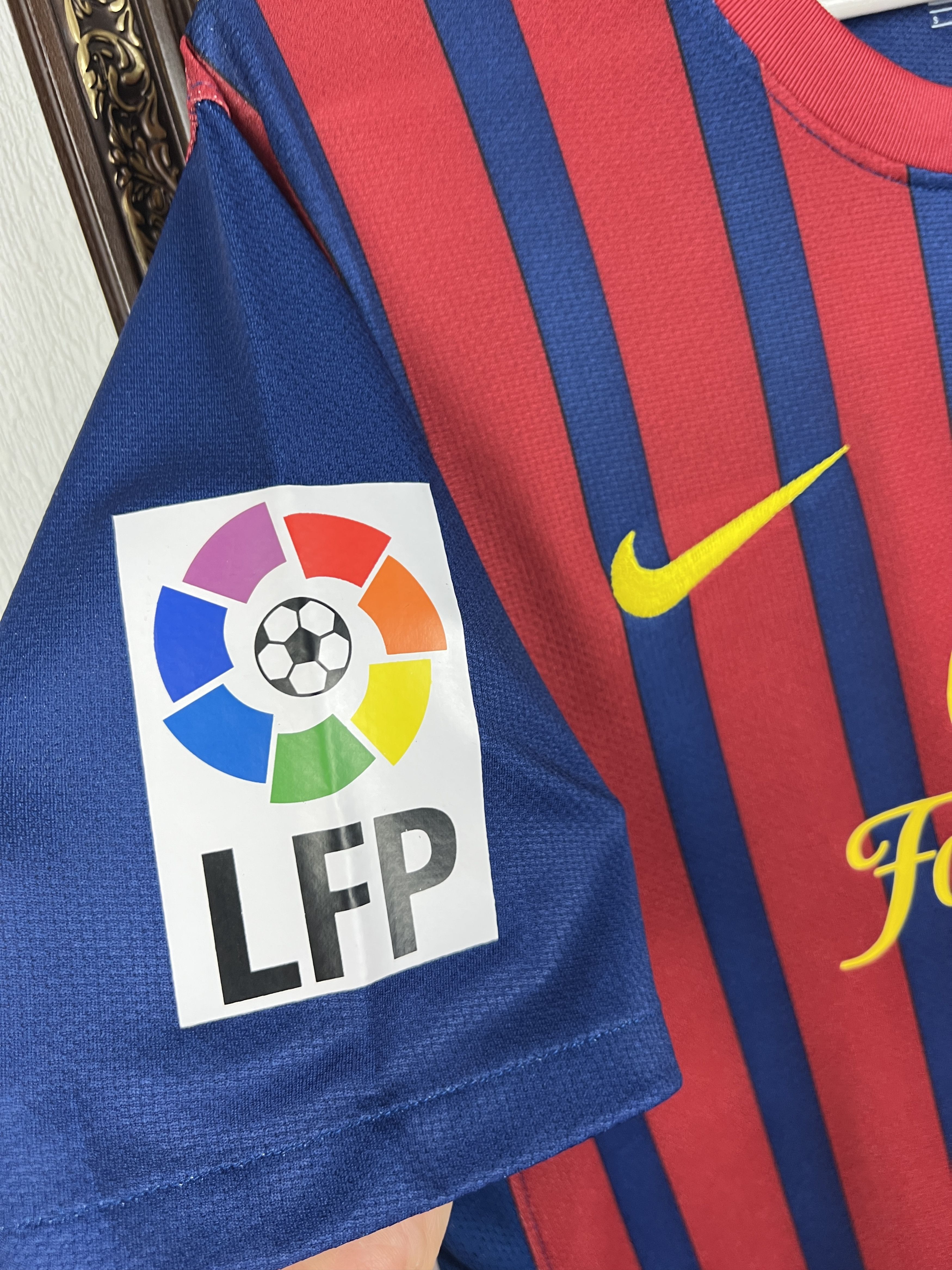 Nike Barcelona football shirt Replica Soccer Jersey Camiseta Size US S / EU 44-46 / 1 - 5 Thumbnail