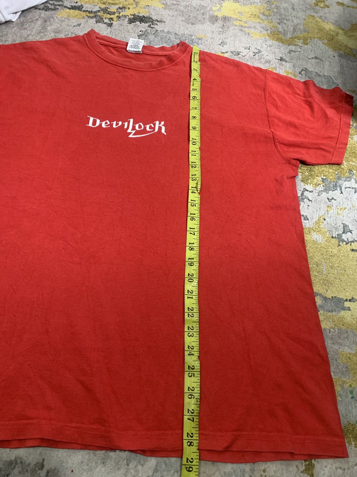 Vintage Devilock centre logo t-shirt Size US XL / EU 56 / 4 - 11 Thumbnail