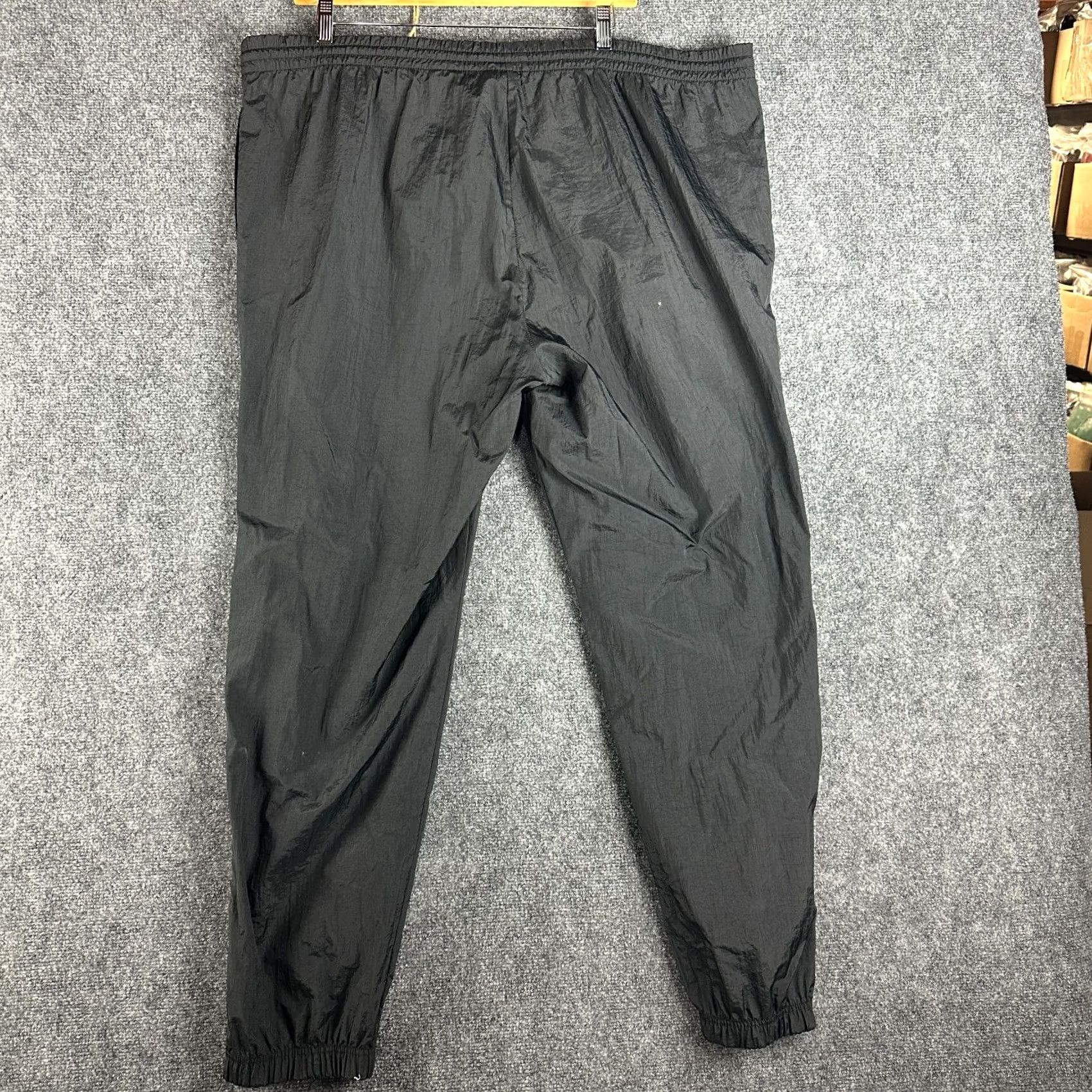 JCPenney J. C. Penney Track Pants Mens XL Black Nylon Pockets Zip Cuffs USA Olympics Size US 36 / EU 52 - 6 Thumbnail