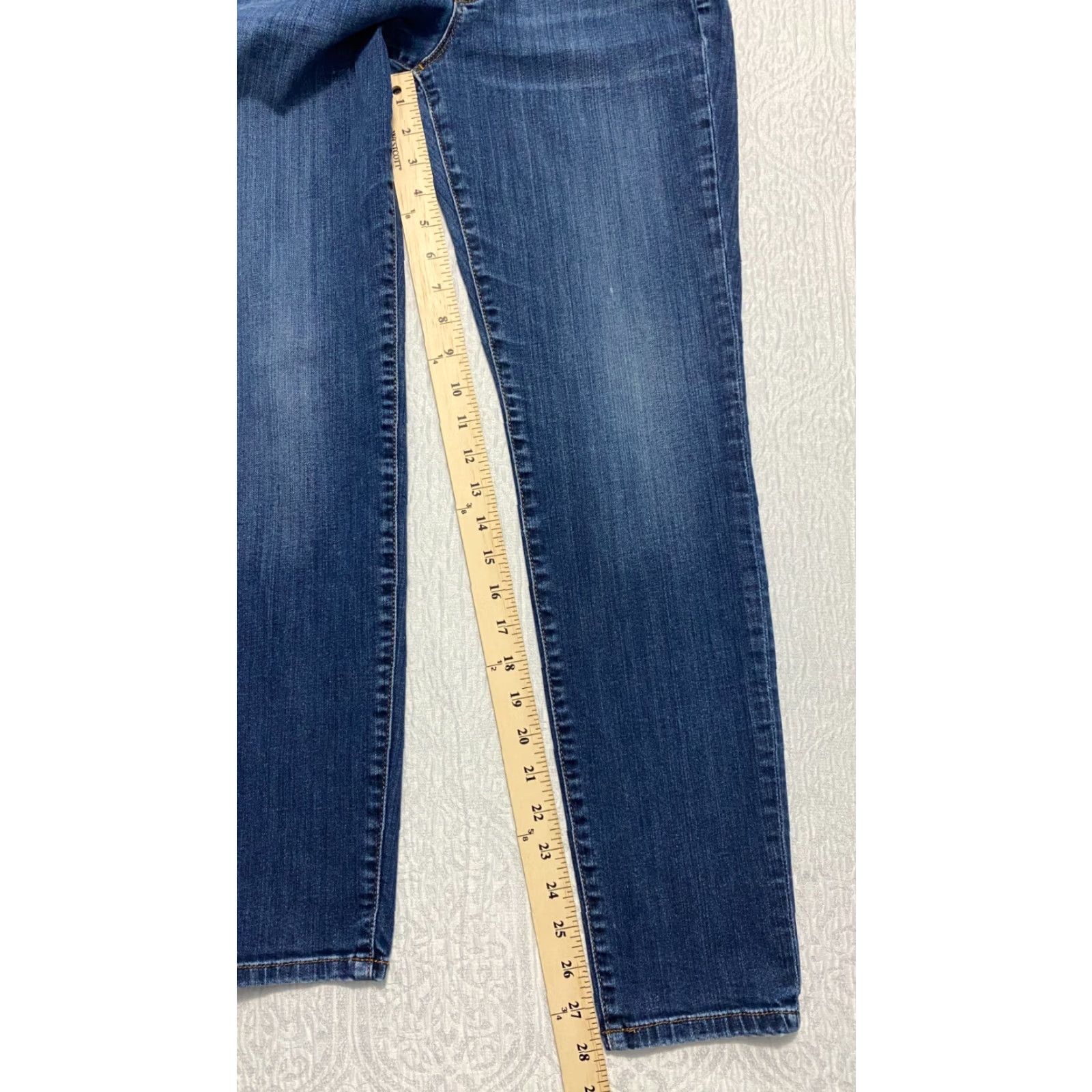 Gap Gap 1969 Jeans Womens Size 28 Blue Skinny Short Legging Denim 5-Pocket Design Adult Womens Size 28" / US 6 / IT 42 - 7 Thumbnail