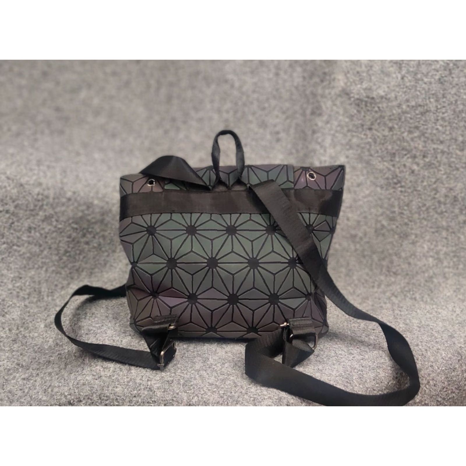 Issey Miyake Issey Miyake Bao Bao Japan Design Geometric Prism Holographic Backpack Flap PVC Size ONE SIZE - 5 Thumbnail
