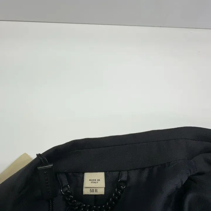 Burberry Burberry Slim Fit Solid V-Neck Blazer-2507