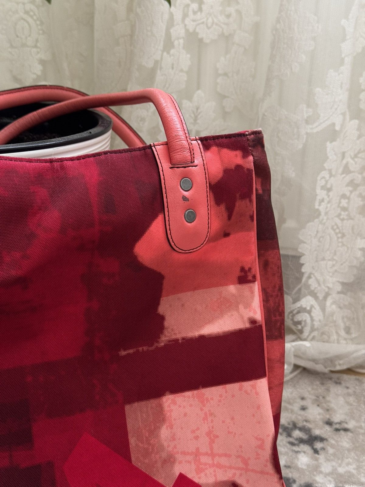 Nike Vintage Nike Bag Red Art Print Limited Canvas Shoulder Bag Size ONE SIZE - 7 Thumbnail