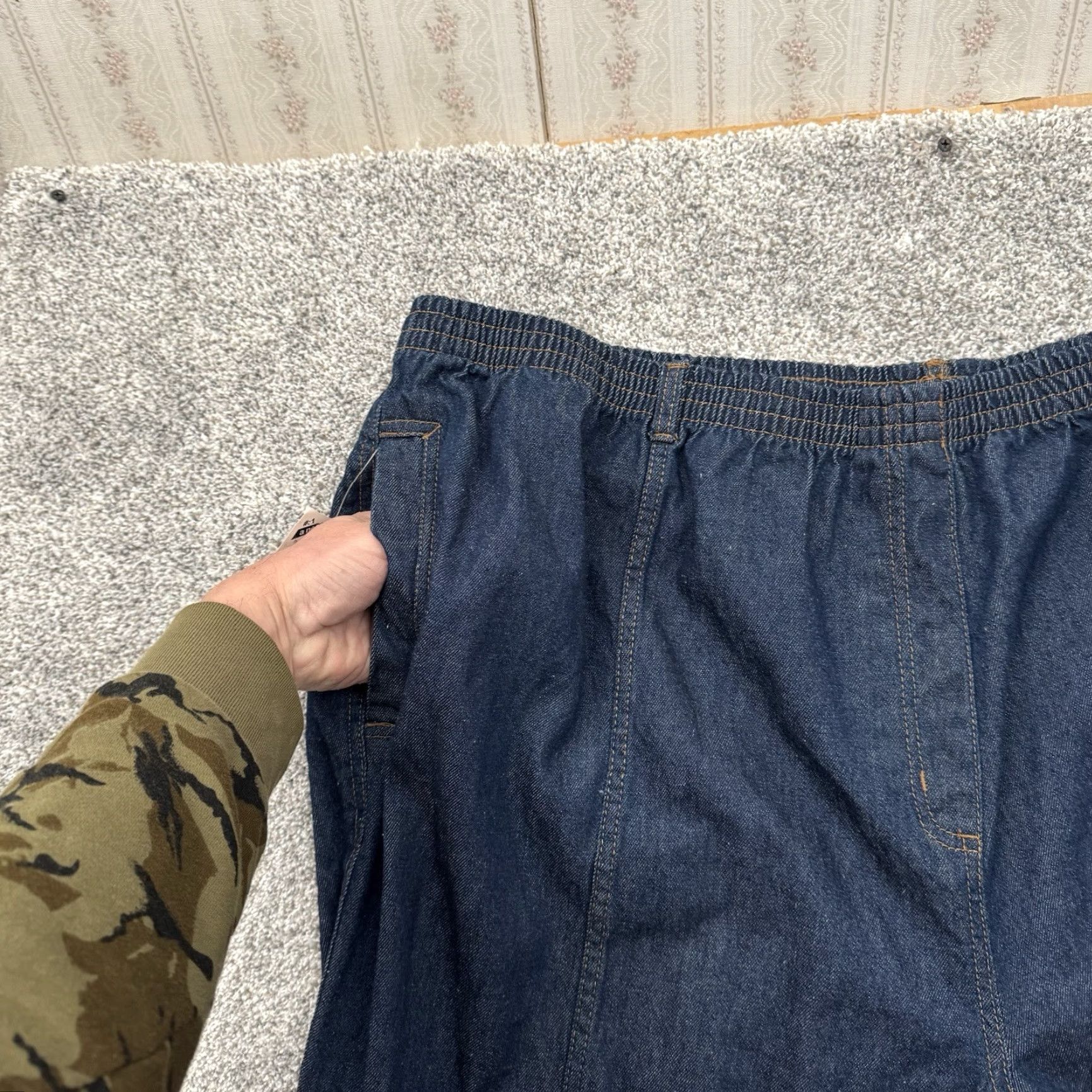 Vintage VINTAGE Denim Jeans Womens 36WP Capri Relaxed Dark Wash Lagenlook Casual 2010s Roaman's Womens Jeans 36W Plus Size Blue Denim Size 25" / US 0 / IT 36 - 5 Thumbnail