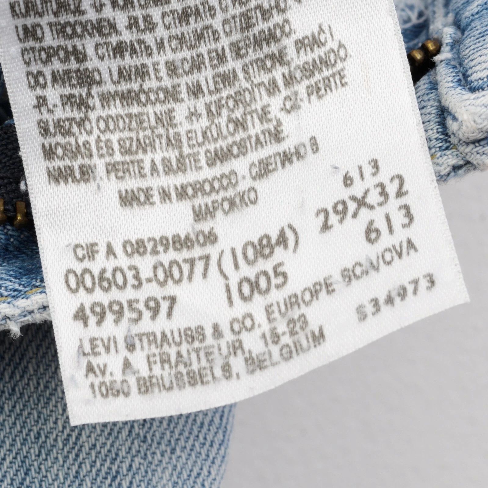Levi's STRAUSS Straight W29 L32 Fit Denim Jeans Trousers Ripped Low Size 29" - 5 Thumbnail