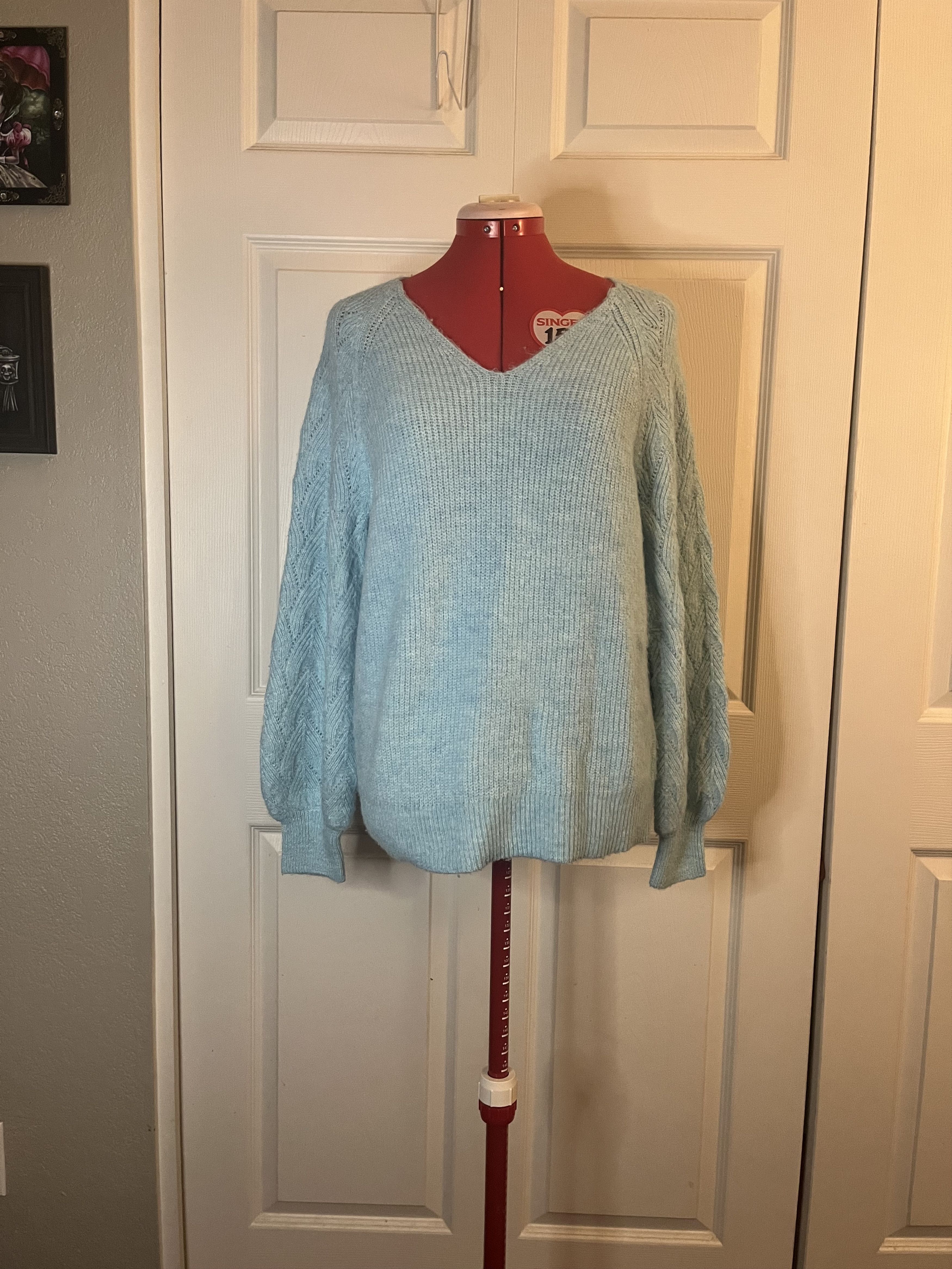 Other Blue ON 34th V-Neck Pointelle-Sleeve Sweater size M Size M / US 6-8 / IT 42-44 - 1 Thumbnail