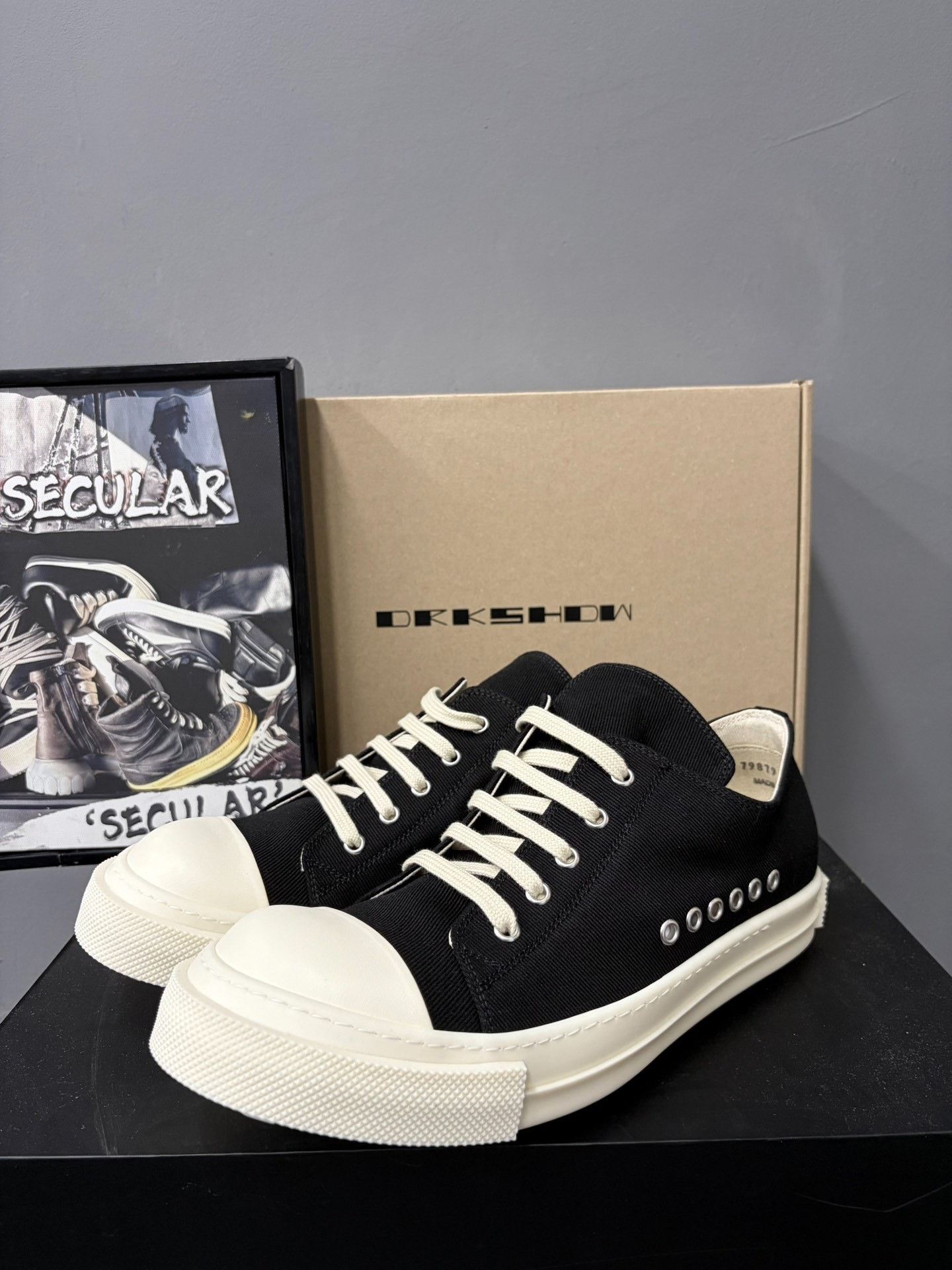 Rick Owens Drkshdw Rick Owens DRKSHDW TEMPLE Canvas Shoes Size US 6 / EU 39 - 1 Thumbnail