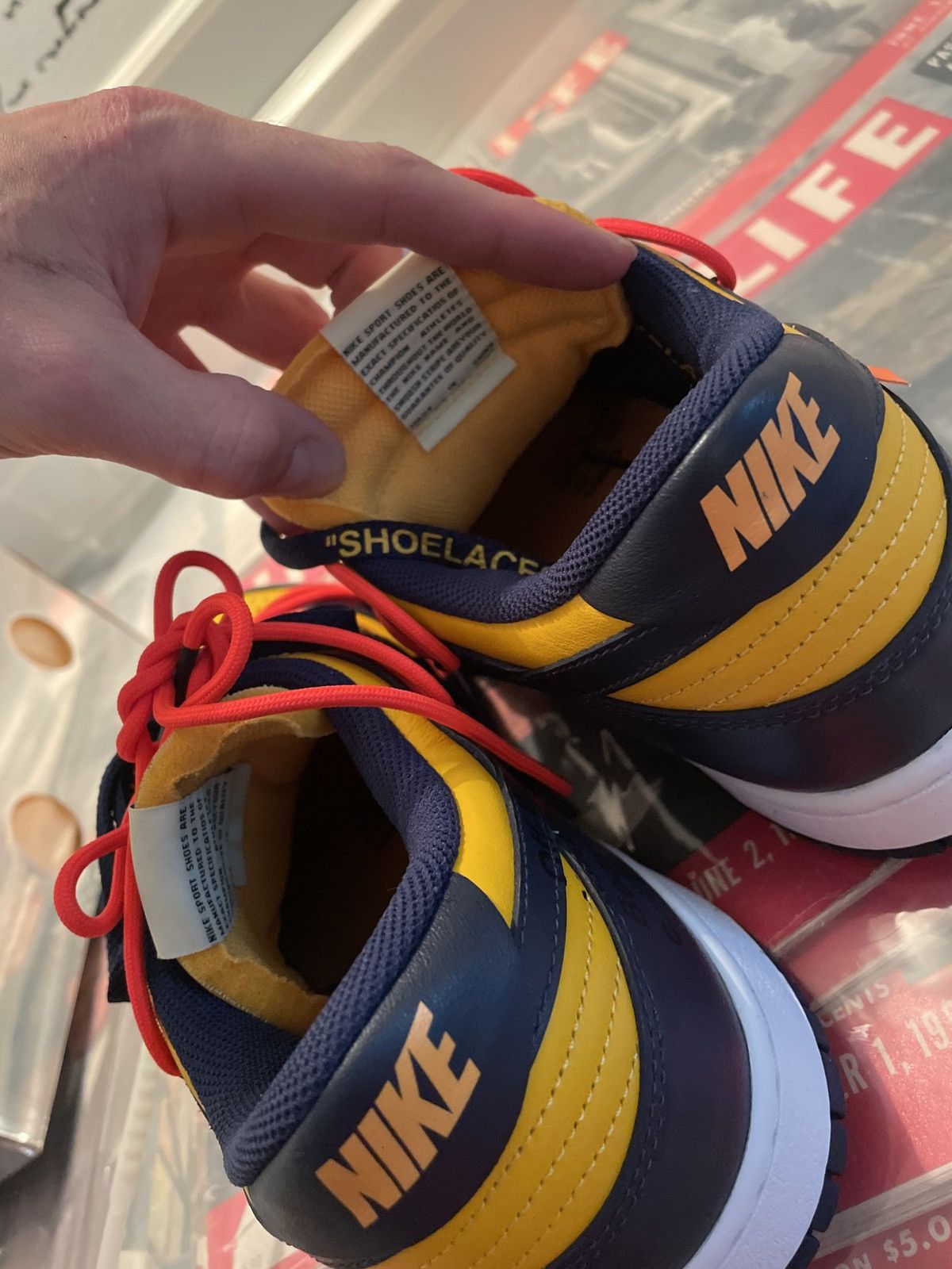 Nike × Off-White Nike Dunk Low Off-White University Gold Midnight Navy Size US 11 / EU 44 - 3 Thumbnail