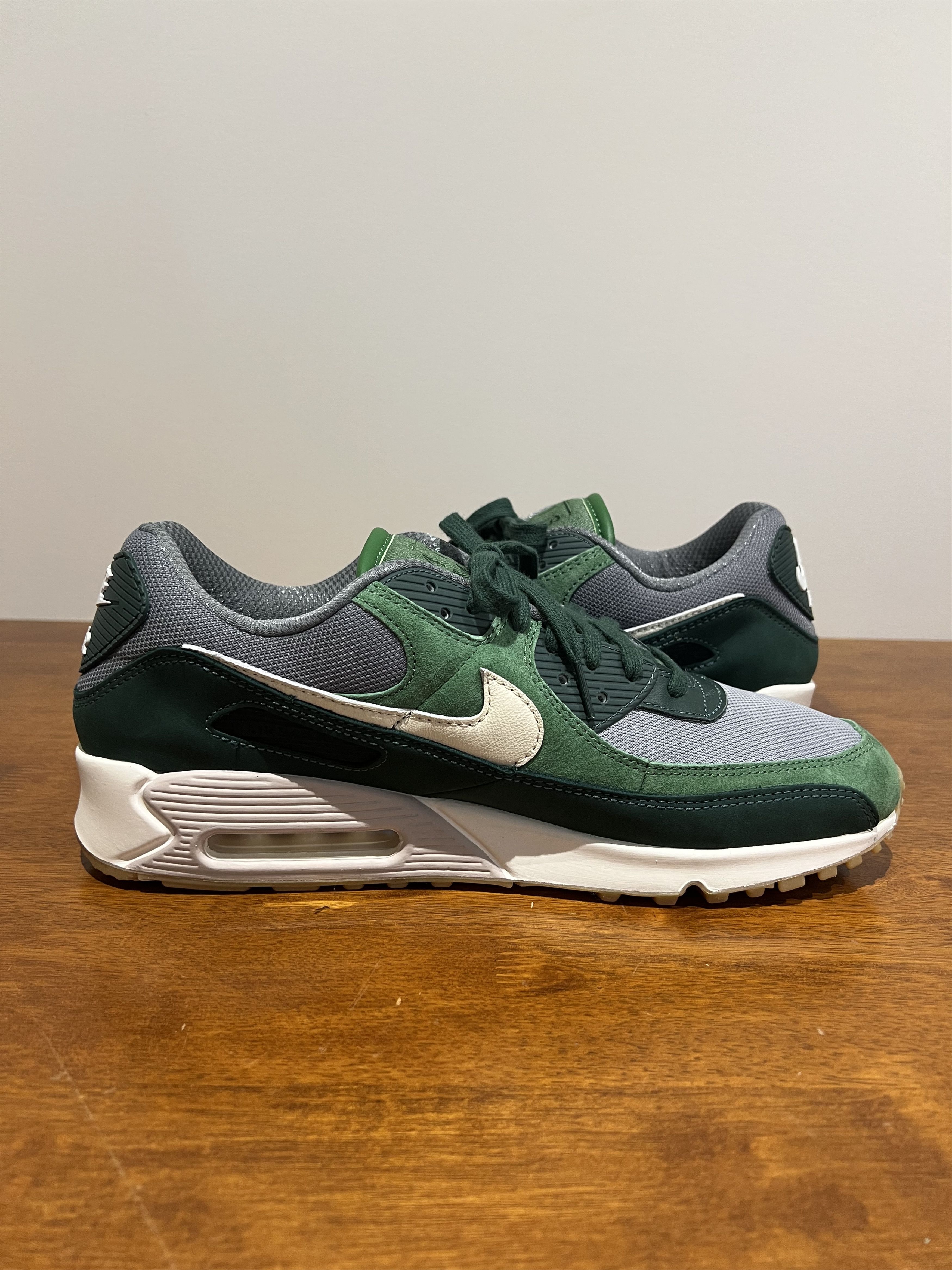 Nike 💚 2022 Nike Air Max 90 PRM Pro Green/Pale Ivory US 13 NEW Size US 13 / EU 46 - 11 Thumbnail
