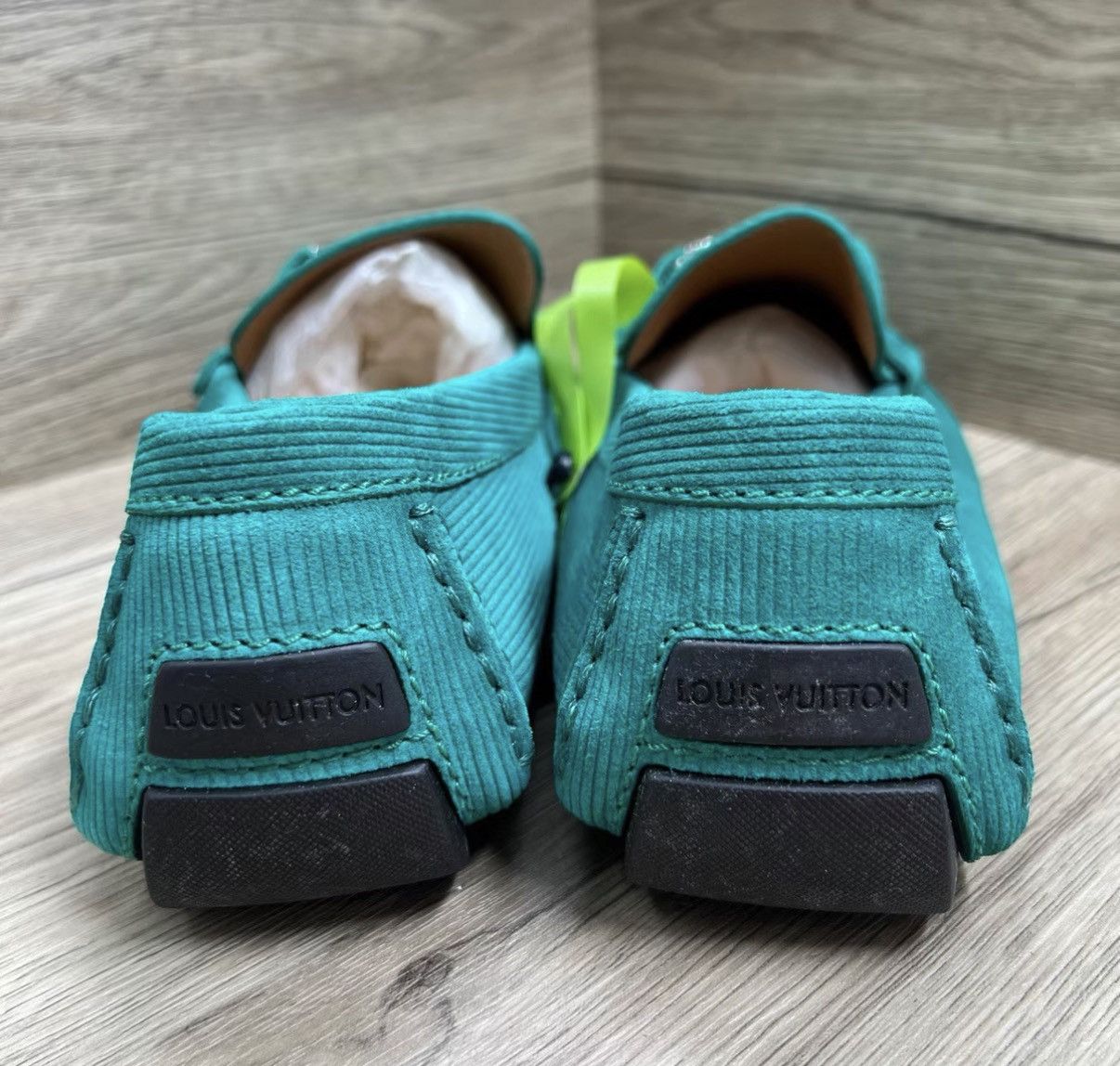 Louis Vuitton Louis Vuitton Monte Carlo Green & Silver LV Logo Loafers J41 Size US 9 / EU 42 - 4 Thumbnail