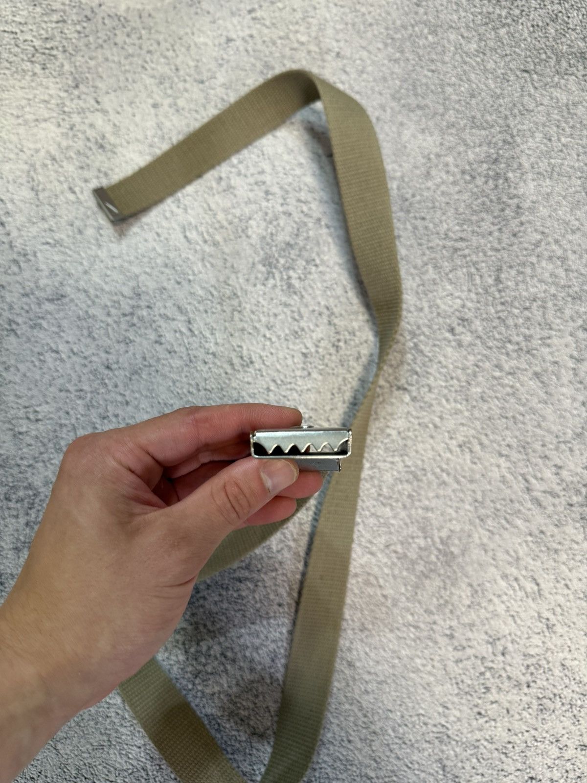 Nike Vintage Nike Canvas Belt Beige Strap Silver Buckle 116cm Size ONE SIZE - 7 Thumbnail