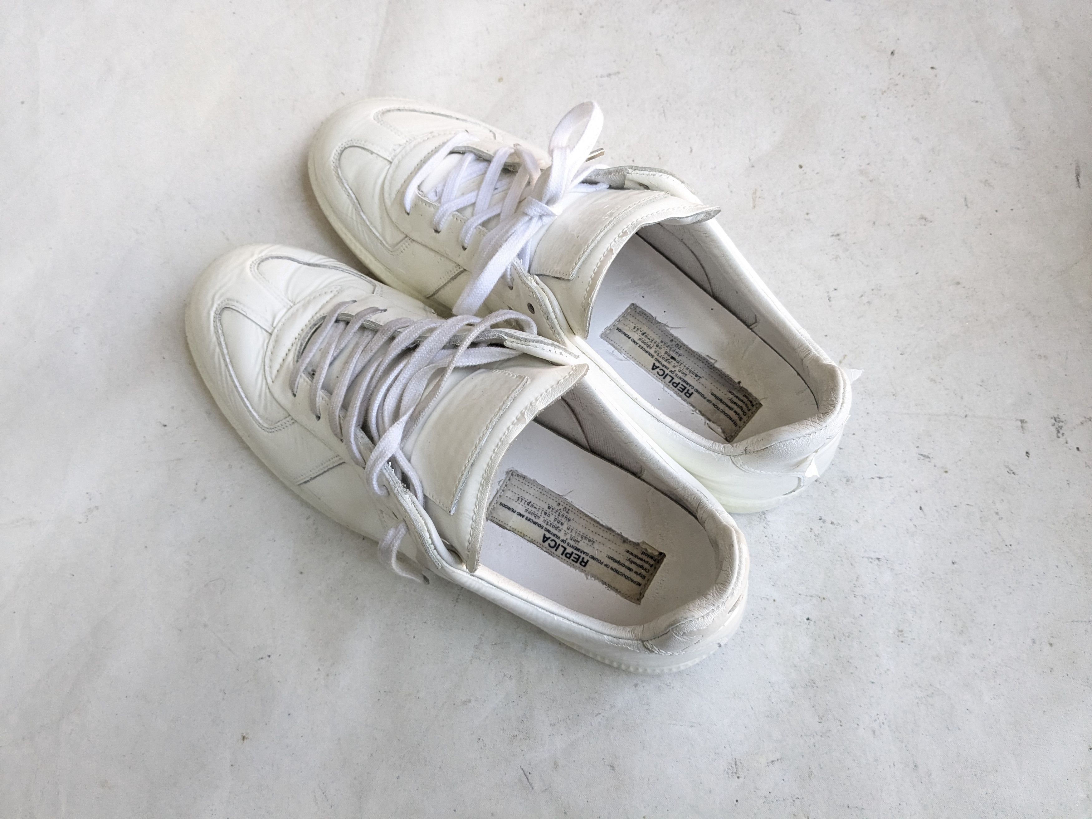 Maison Margiela Maison Margiela Replica Gat White 9 42 Rubber Low Tops Size US 9 / EU 42 - 12 Thumbnail