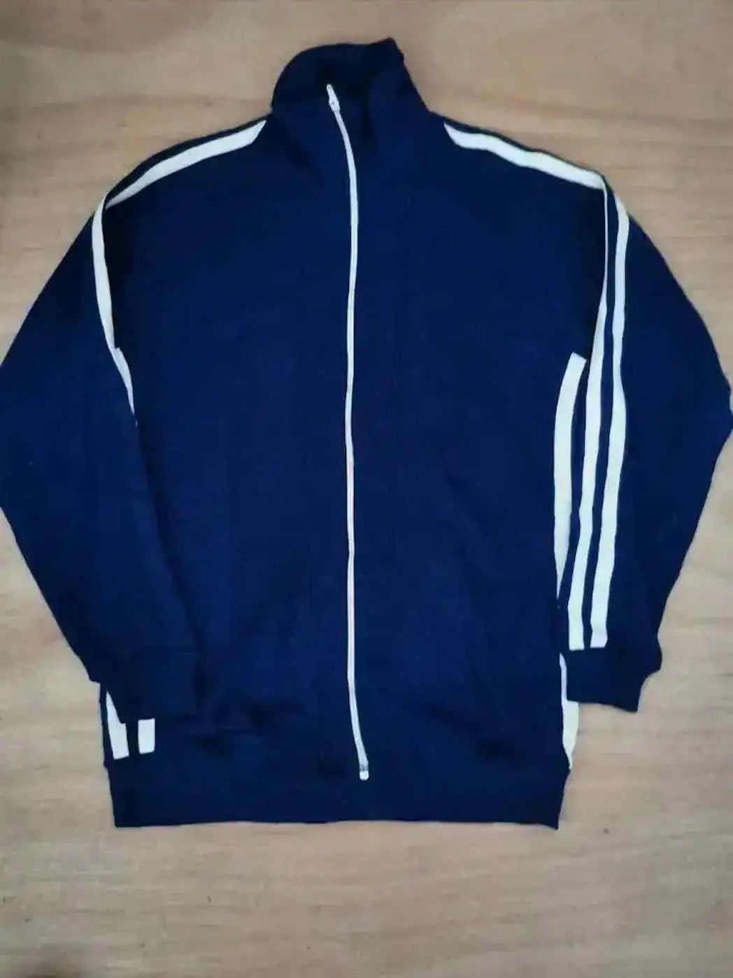 Vintage Vintage Cashmilon Academy Sweaters Size US M / EU 48-50 / 2 - 1 Thumbnail