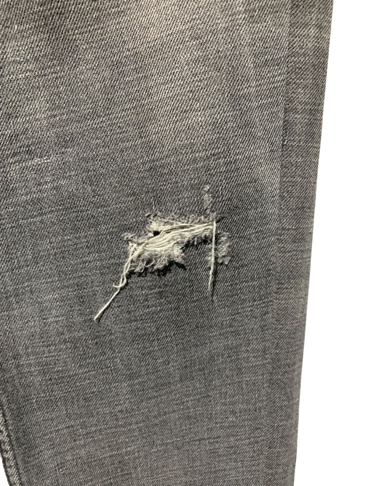 Prada Vtg Prada classic fit distressed jeans washed grey (Re-size) Size US 32 / EU 48 - 4 Thumbnail