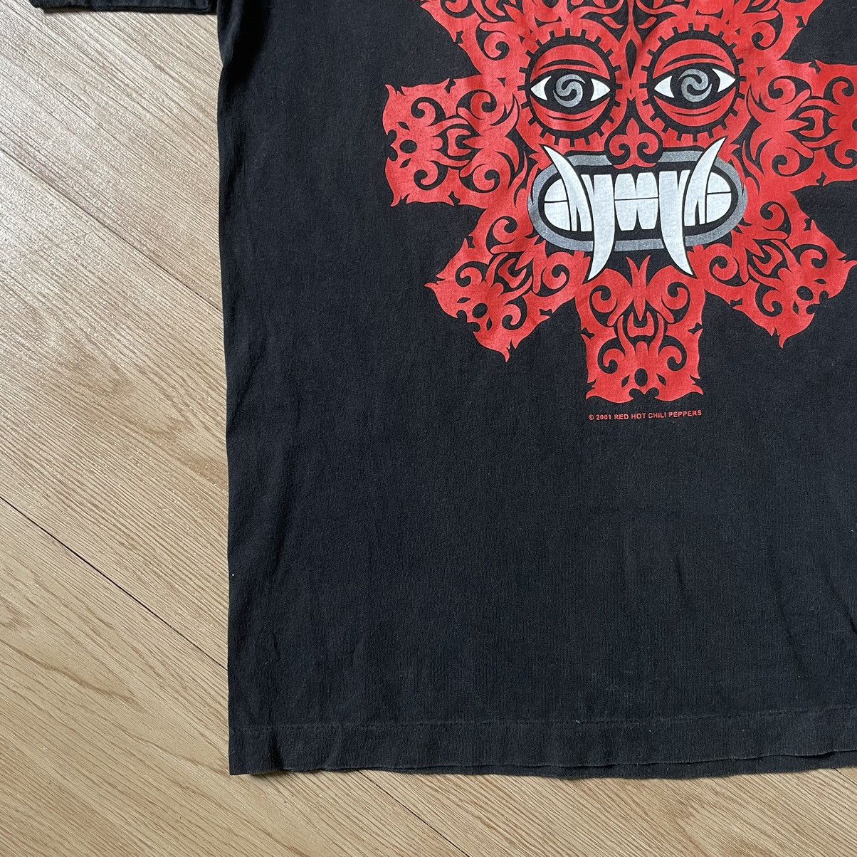 Band Tees Vintage Faded BOOTLEG RED HOT CHILI PEPPERS Red Aztec Tee s Size US S / EU 44-46 / 1 - 6 Thumbnail
