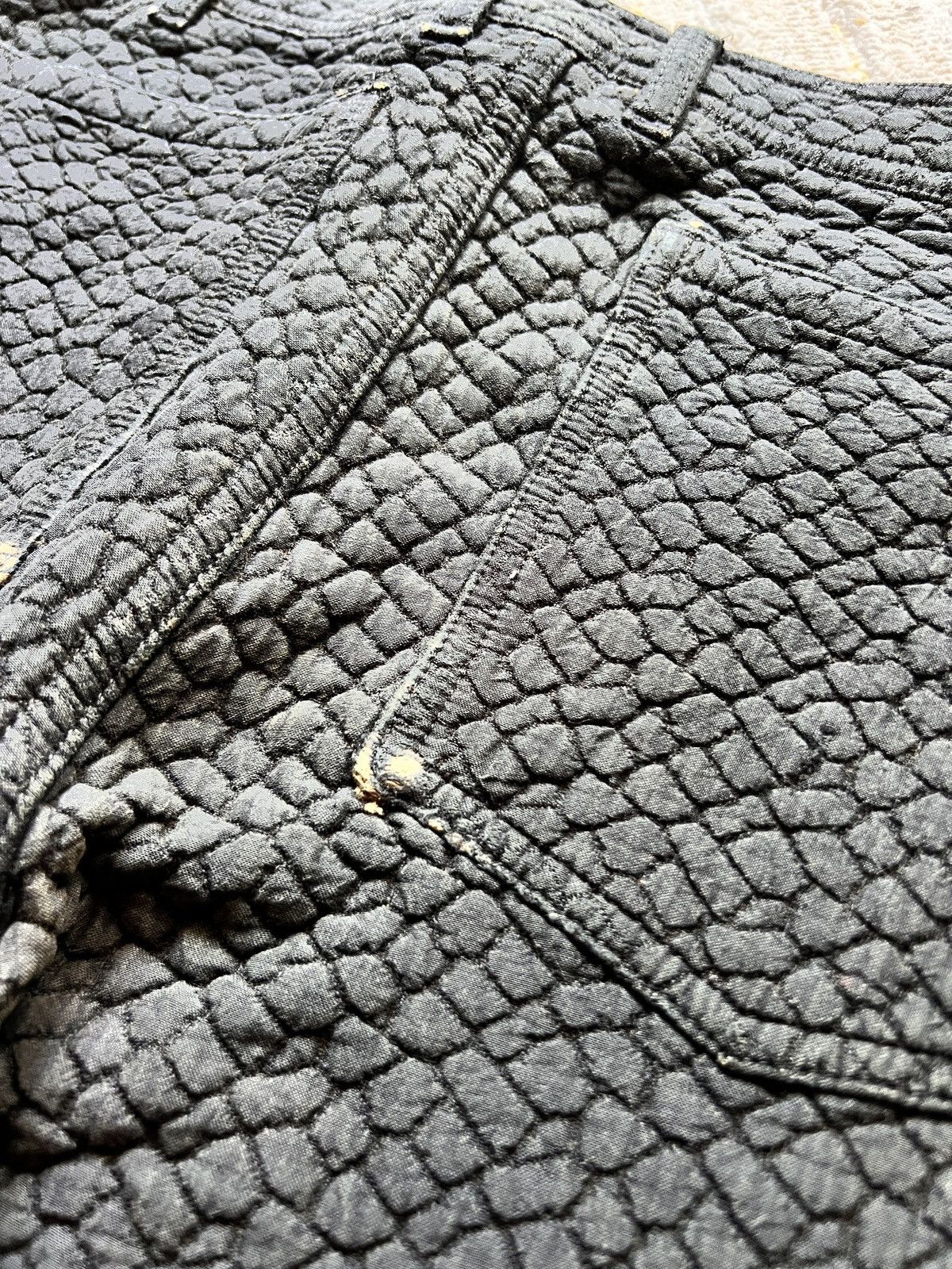 Comme des Garcons × Comme des Garcons Homme Comme des Garcons Jacquard Snake Scales Pattern Pants Size US 30 / EU 46 - 10 Thumbnail