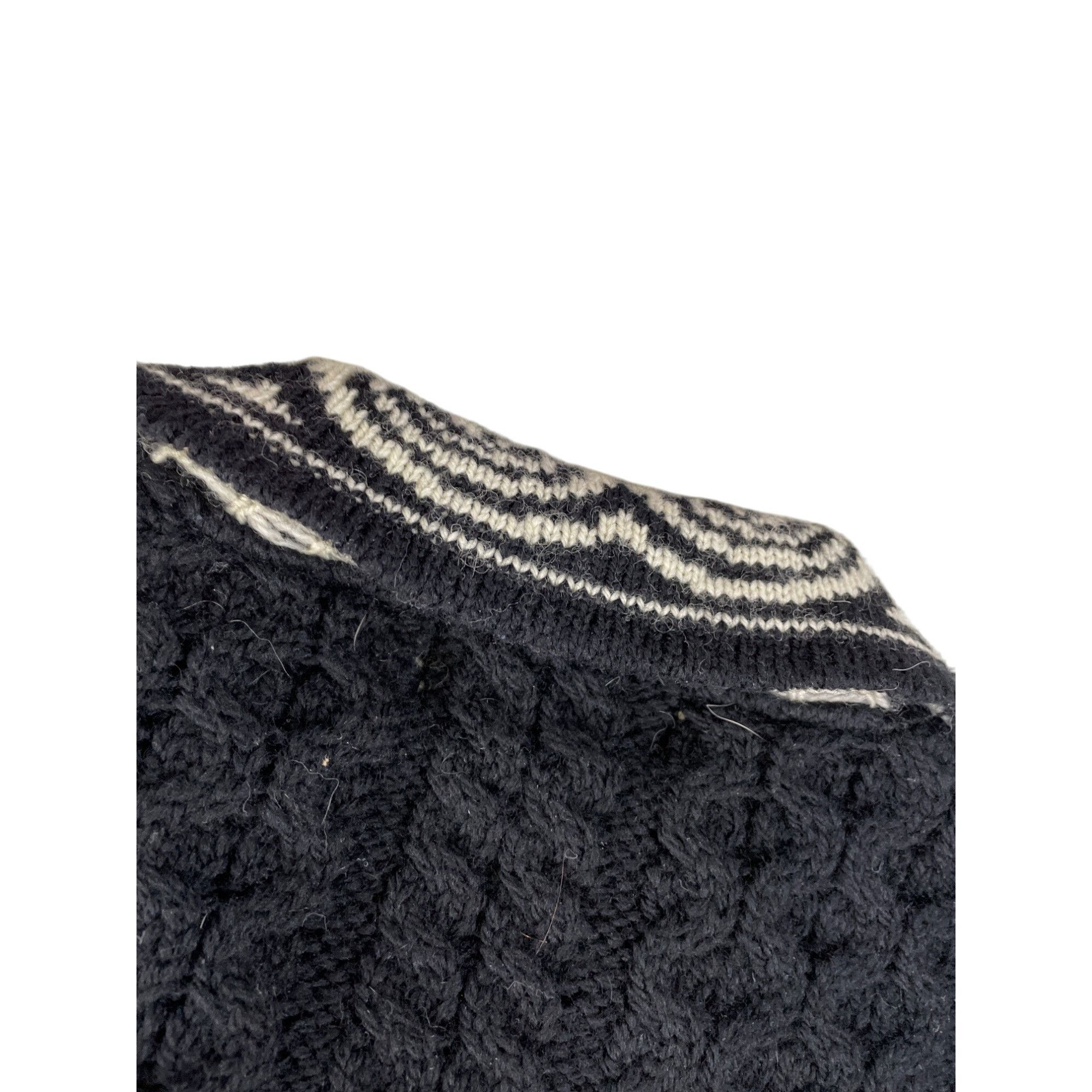 Aran Crafts Aran Crafts Womens Black Merino Wool Cable Knit Sweater L Vi Size L / US 10 / IT 46 - 10 Thumbnail