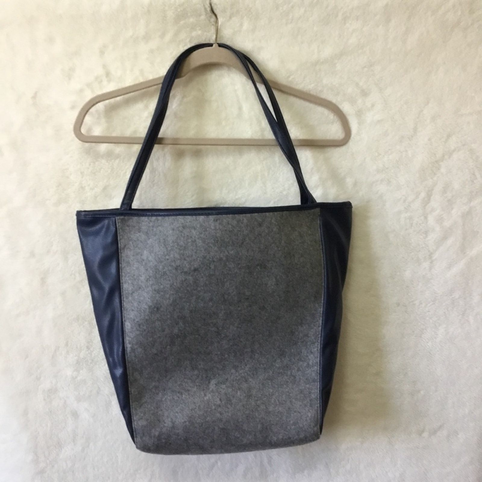 Neiman Marcus Neiman Marcus Gray Tote Bag Size ONE SIZE - 3 Thumbnail