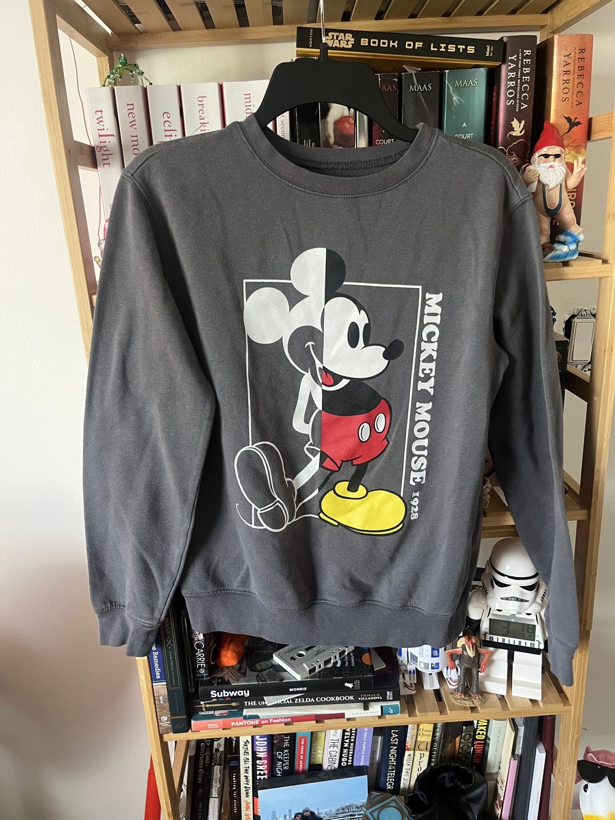 Disney Disney Mickey Mouse Sweatshirt Crewneck Size XS Size US XS / EU 42 / 0 - 1 Thumbnail