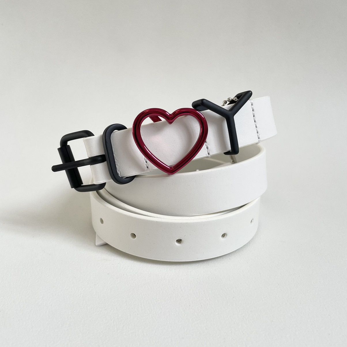 Y/Project White Leather ‘I Heart Y’ Metal Buckle Belt Size ONE SIZE - 3 Thumbnail