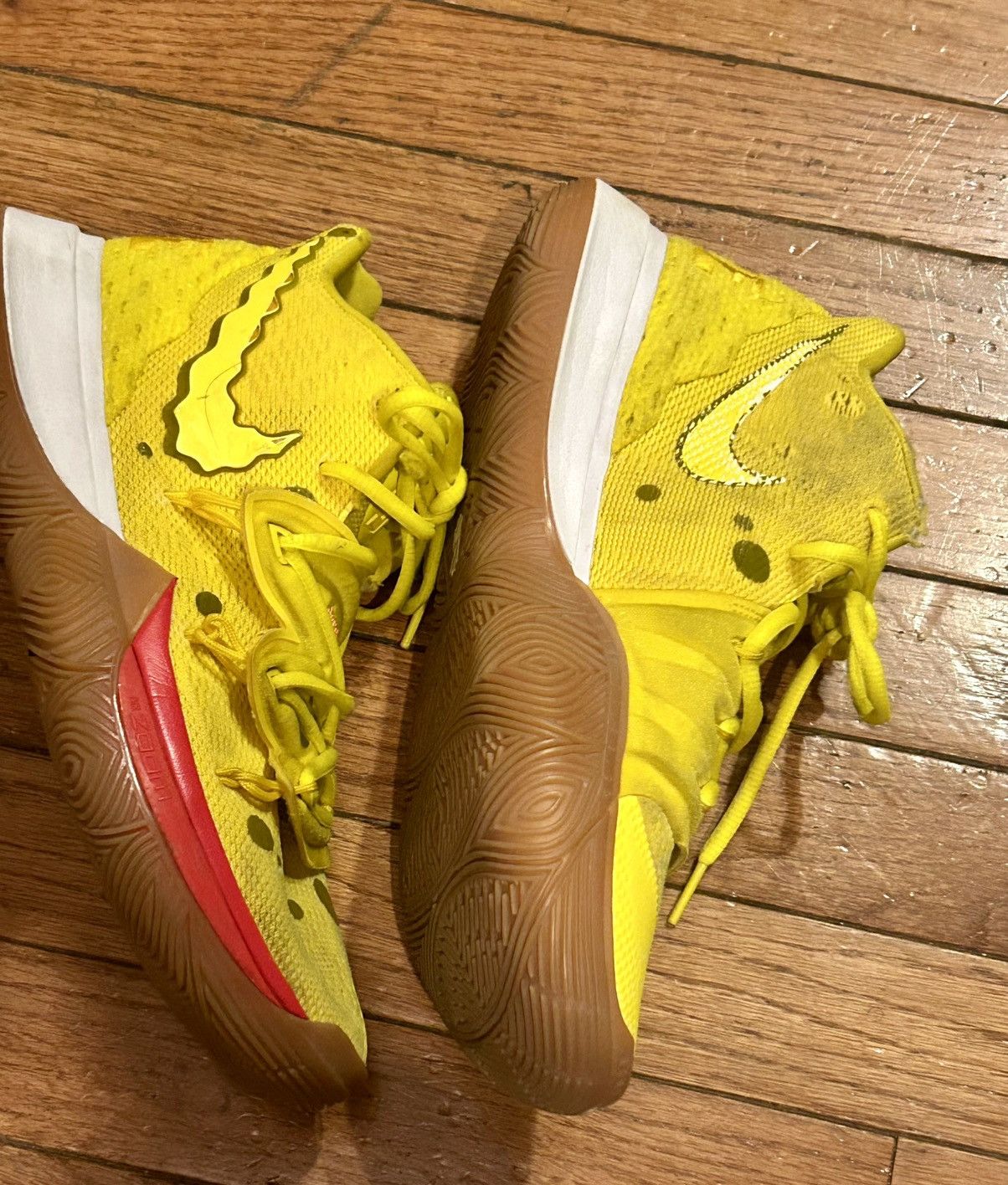 Nike Nike SpongeBob SquarePants x Kyrie 5 Size US 7.5 / EU 40-41 - 12 Thumbnail
