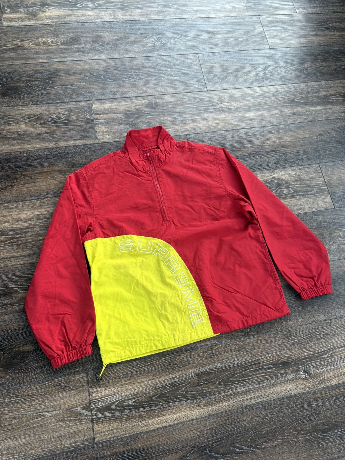 Supreme Corner Arc Half Zip Pullover SS18 Red