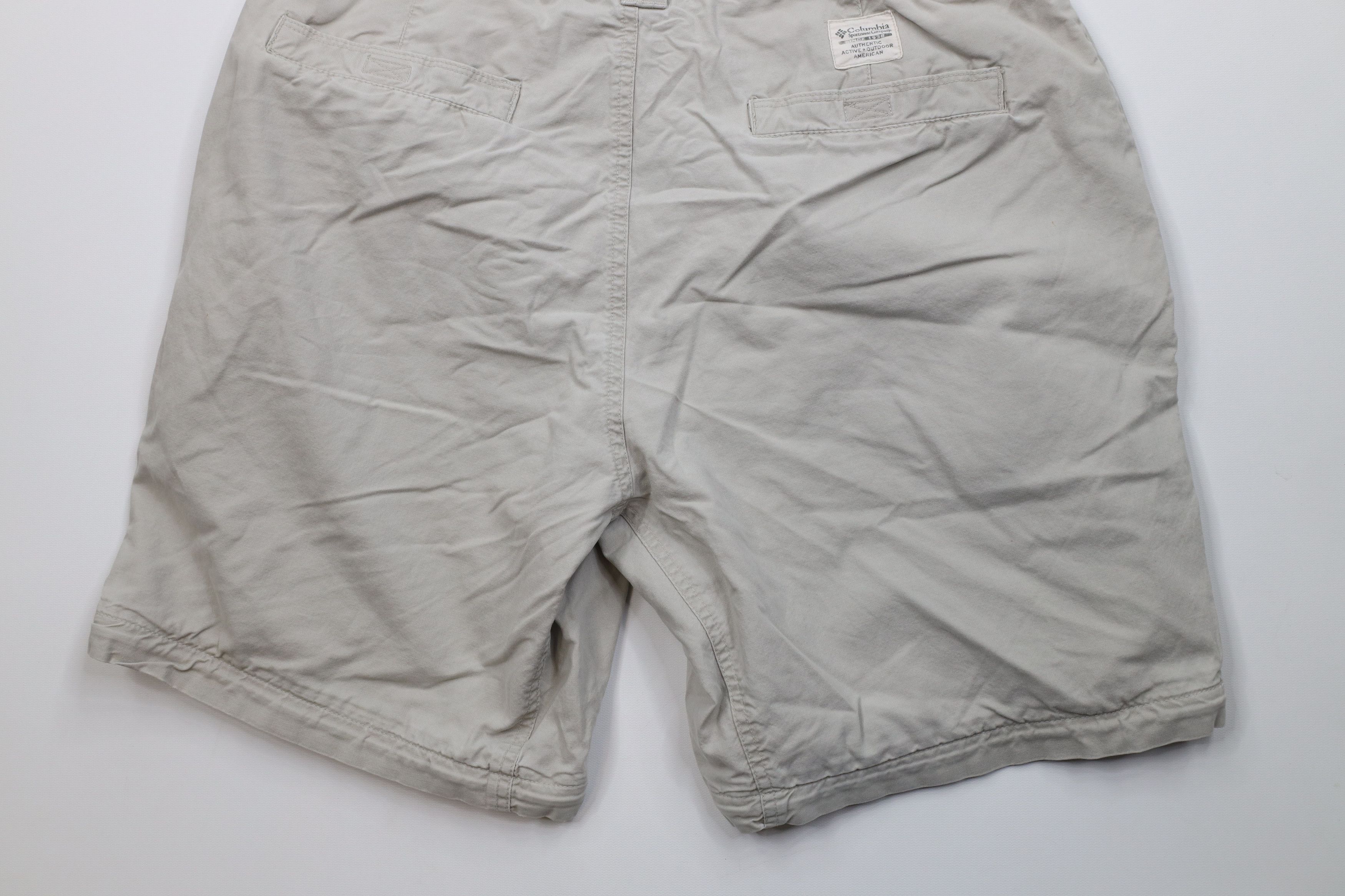 Columbia Vintage 90s Columbia Spell Out Above Knee Cargo Shorts Beige Size US 34 / EU 50 - 12 Thumbnail