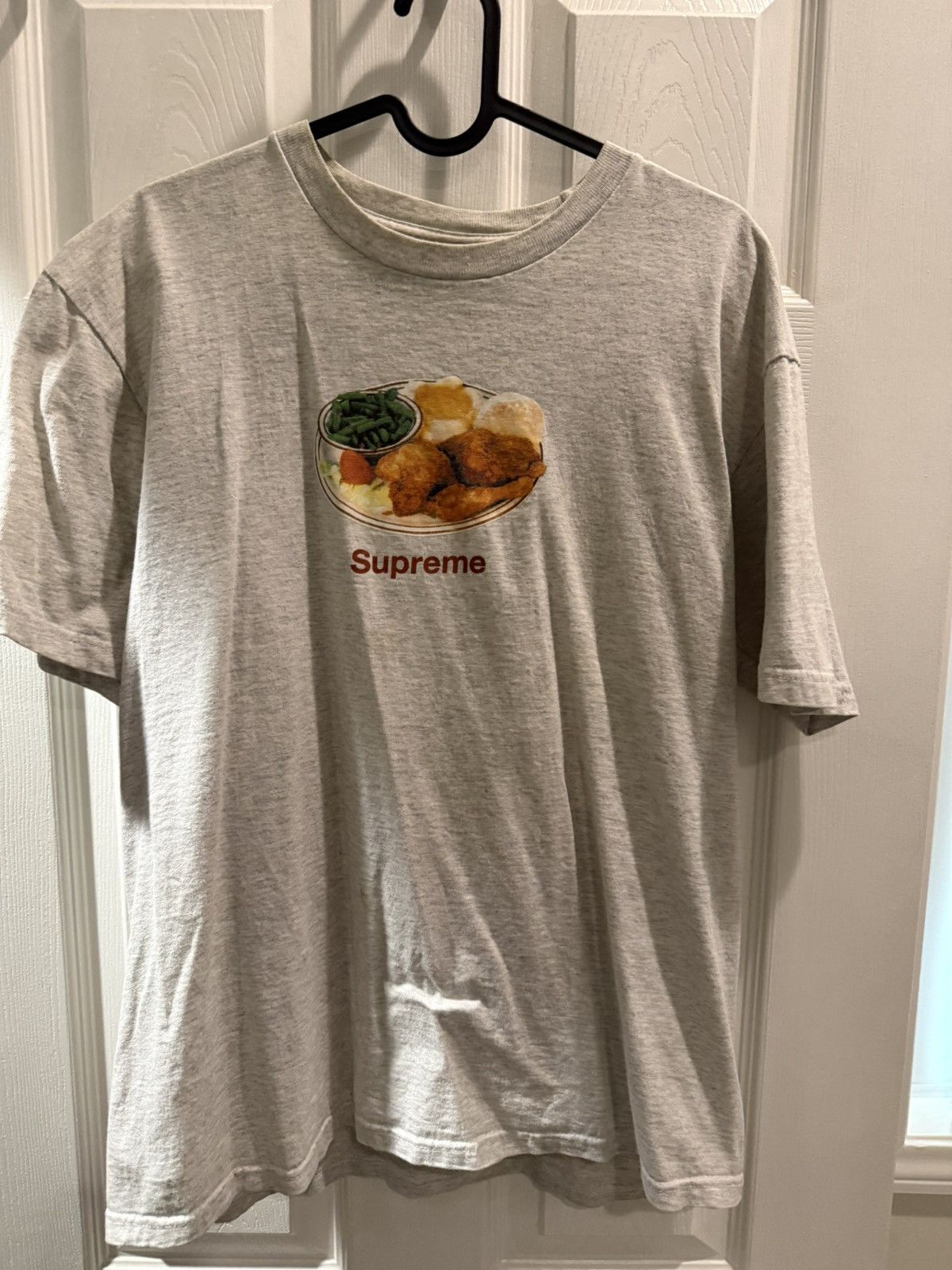 Supreme Supreme dinner t shirt Size US M / EU 48-50 / 2 - 1 Thumbnail
