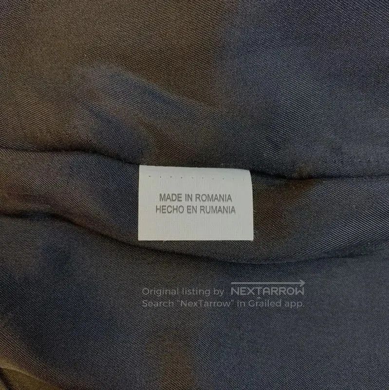 MaxMara Navy Polyester Women's Shorts .