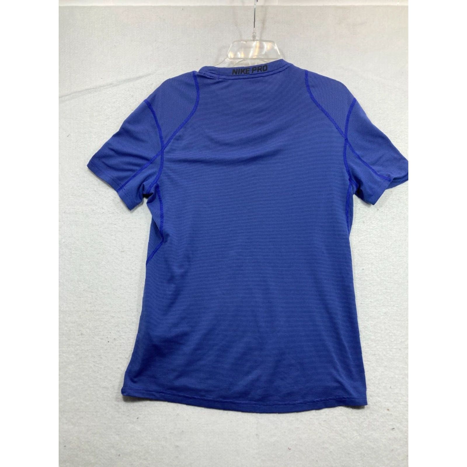 Nike Nike Pro Shirt Mens Medium Dri-Fit Fitted Training Fitness Shirt Size US M / EU 48-50 / 2 - 7 Thumbnail